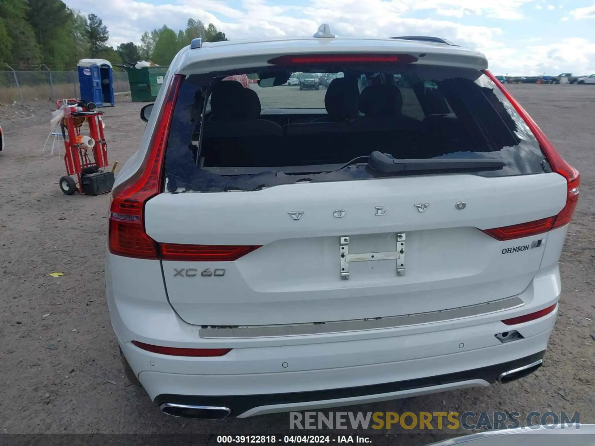16 fotografías del automóvil dañado YV4102RM0L1589195 VOLVO XC60 2020