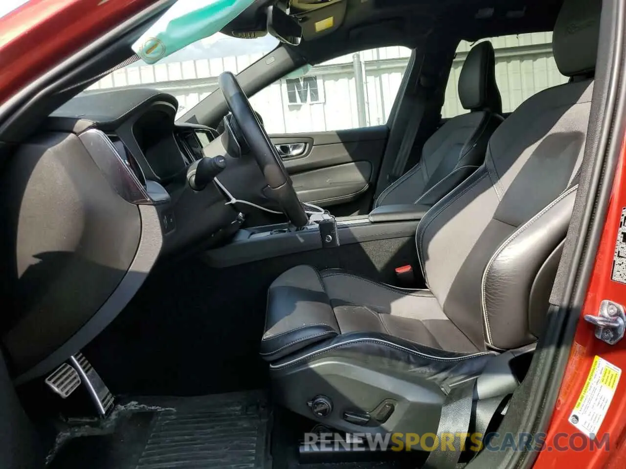 7 fotografías del automóvil dañado YV4102RM2L1525871 VOLVO XC60 2020