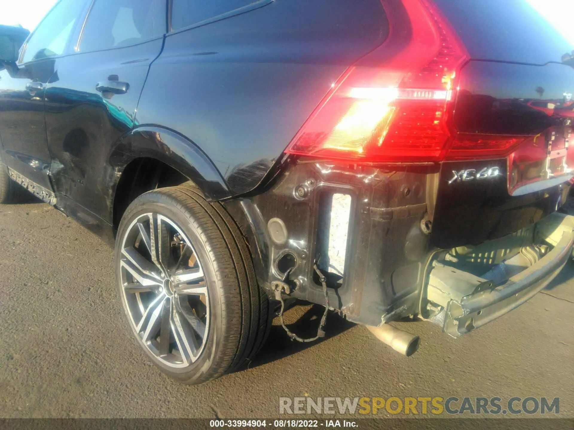 6 fotografías del automóvil dañado YV4102RM7L1508936 VOLVO XC60 2020