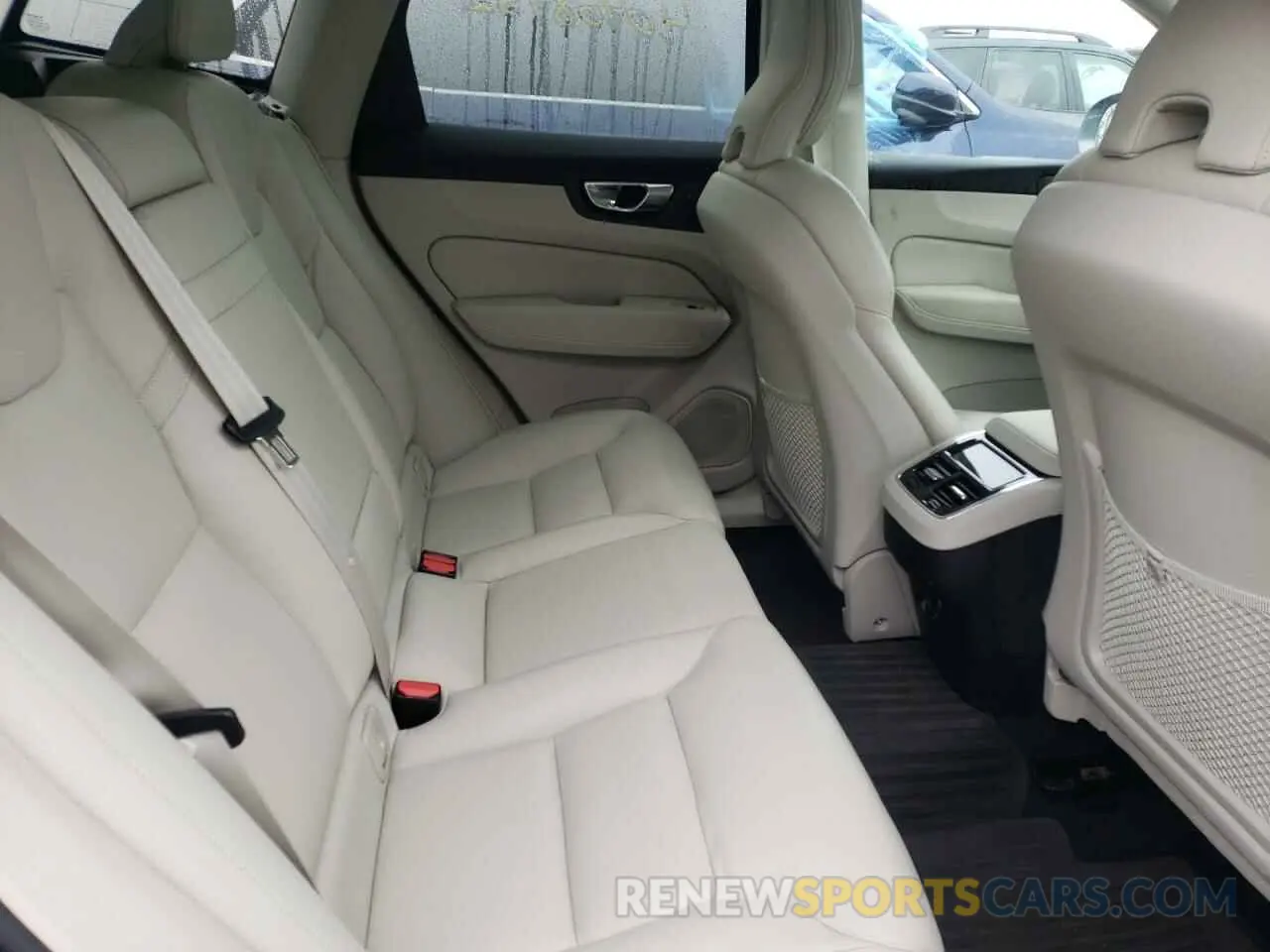 6 fotografías del automóvil dañado YV4A22RL3L1513181 VOLVO XC60 2020