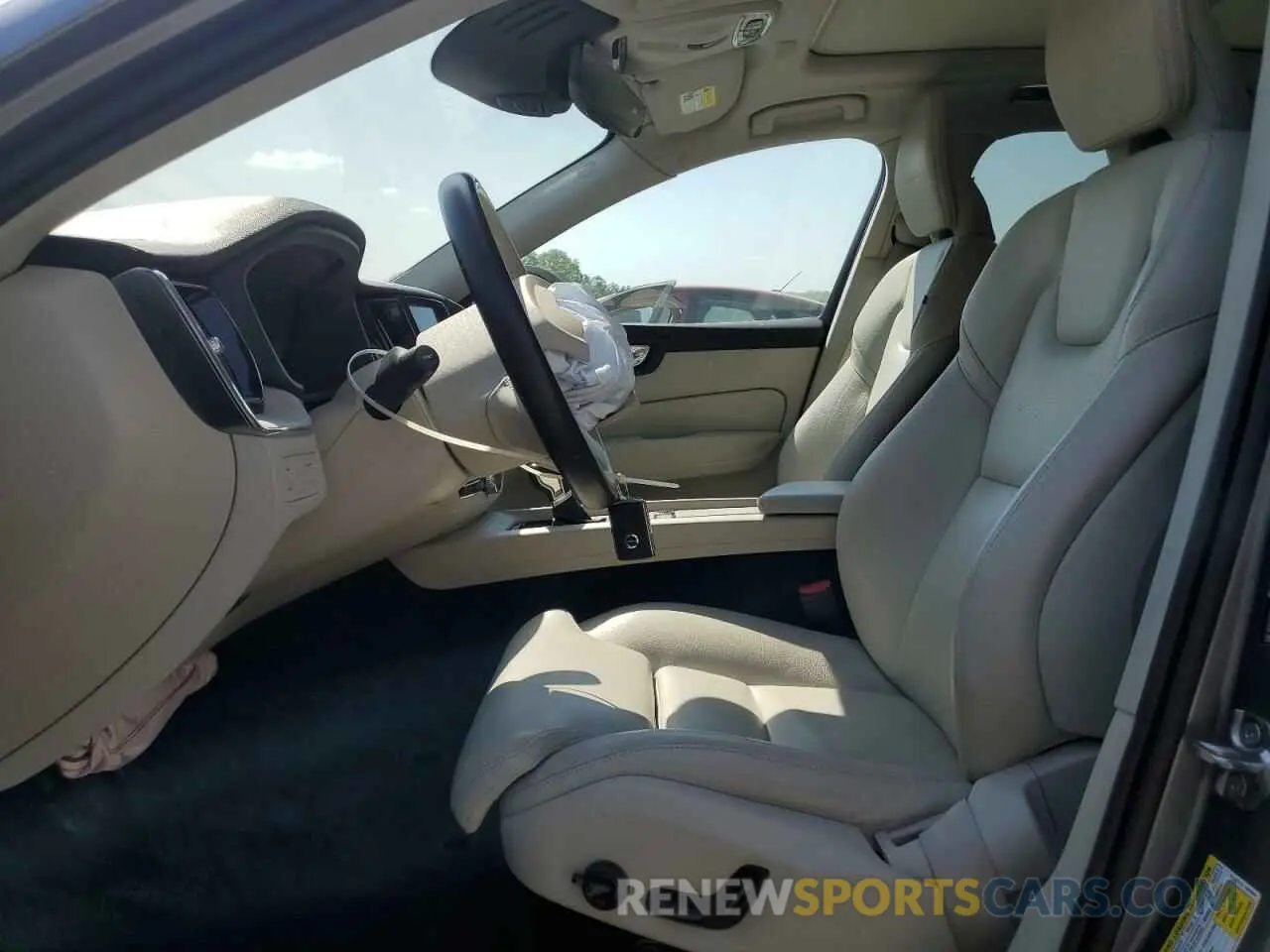 7 fotografías del automóvil dañado YV4A22RL6L1555635 VOLVO XC60 2020