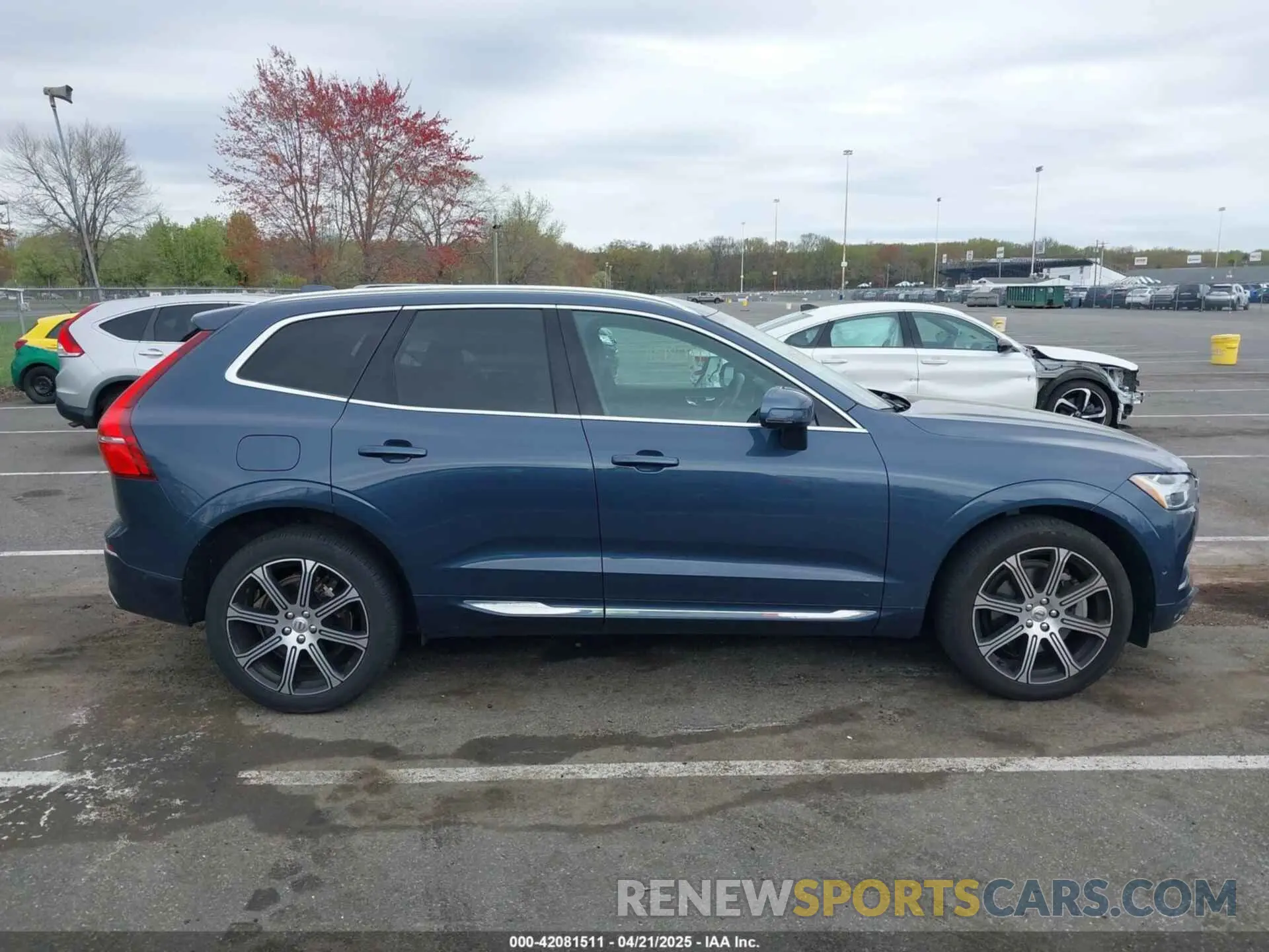 13 fotografías del automóvil dañado YV4A22RLXL1587598 VOLVO XC60 2020
