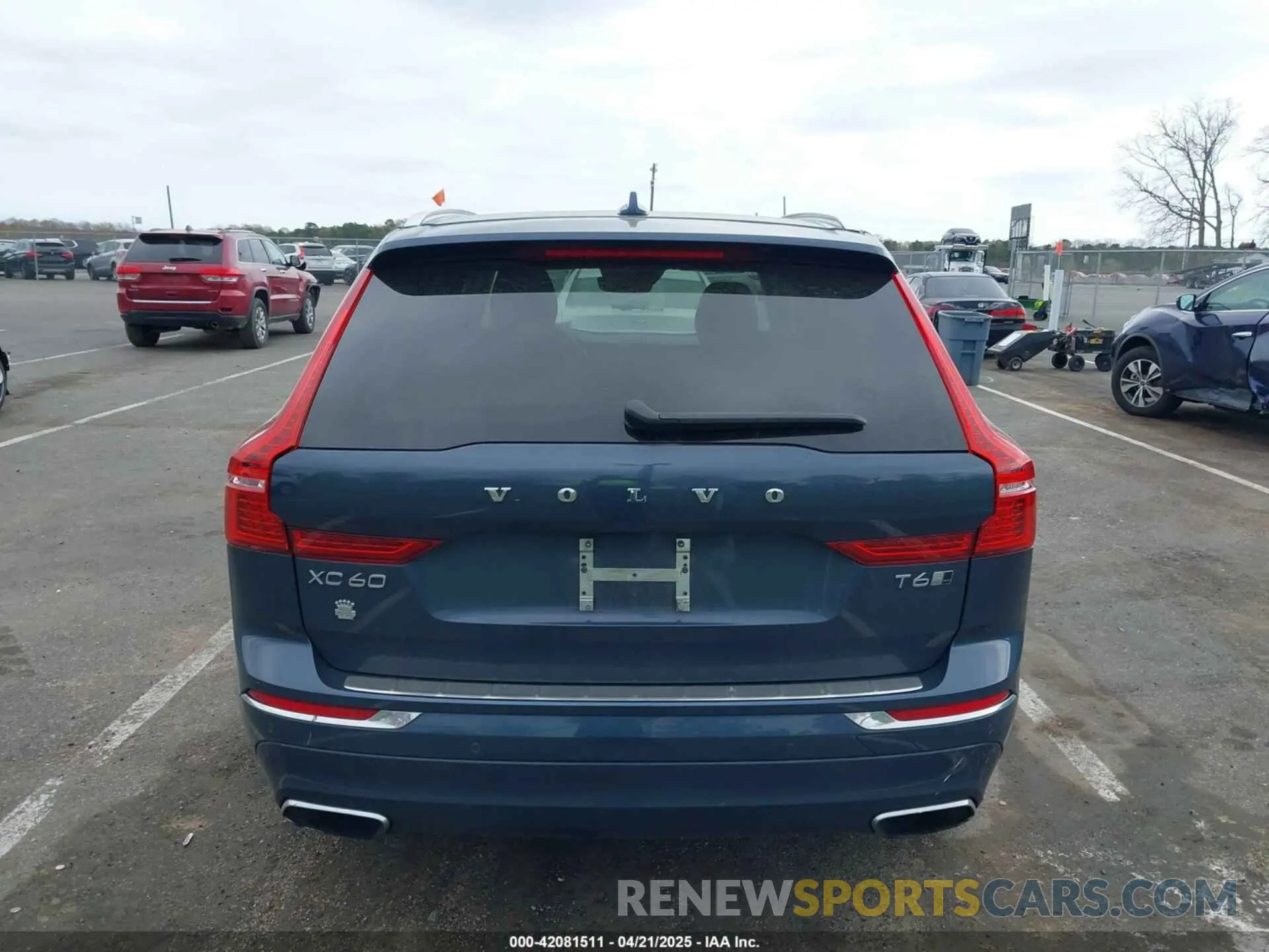 16 fotografías del automóvil dañado YV4A22RLXL1587598 VOLVO XC60 2020
