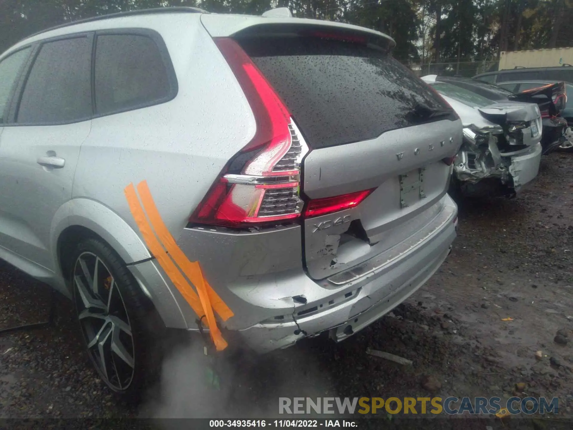 6 fotografías del automóvil dañado YV4BK0DP6L1509063 VOLVO XC60 2020