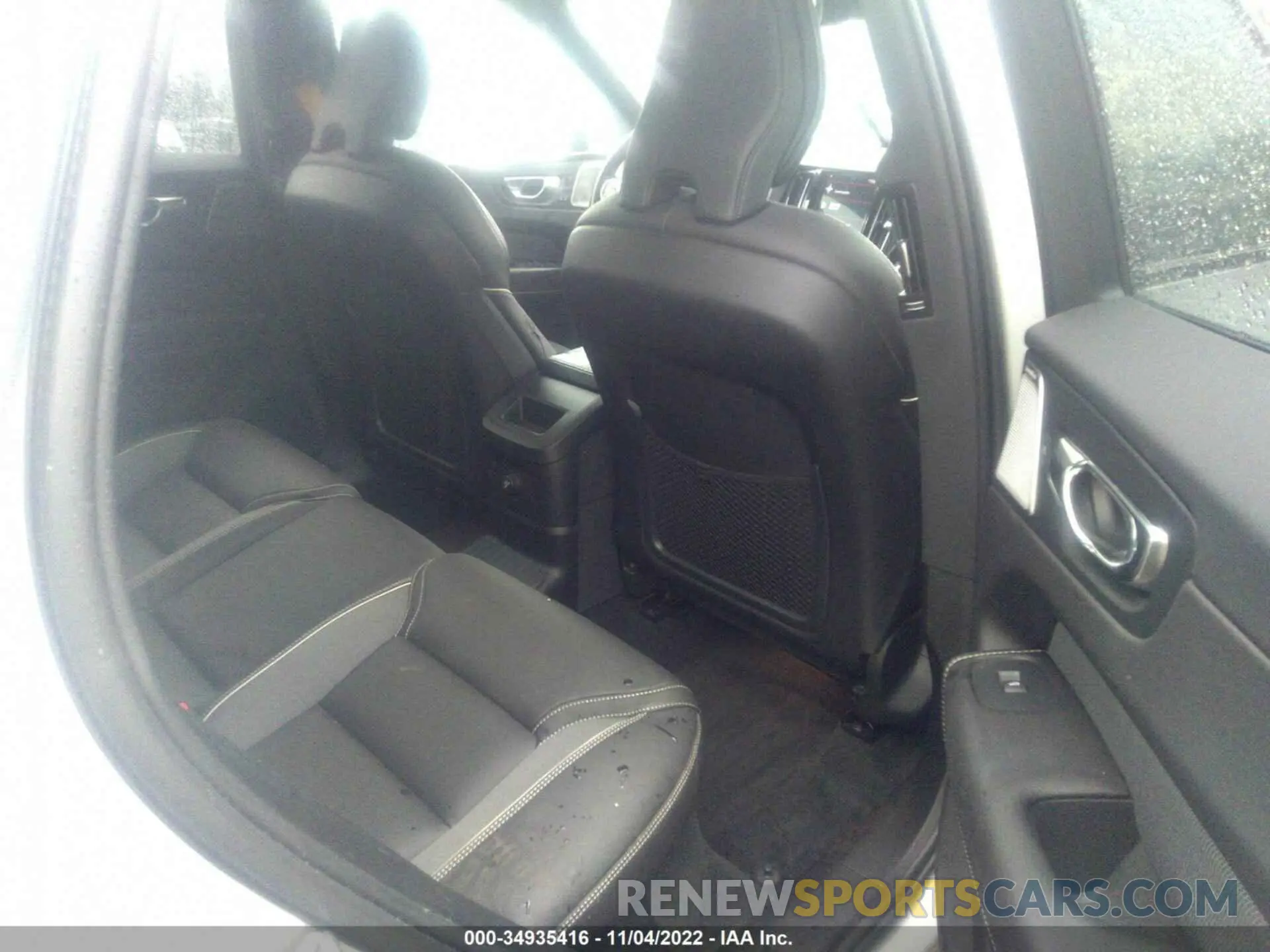 8 fotografías del automóvil dañado YV4BK0DP6L1509063 VOLVO XC60 2020