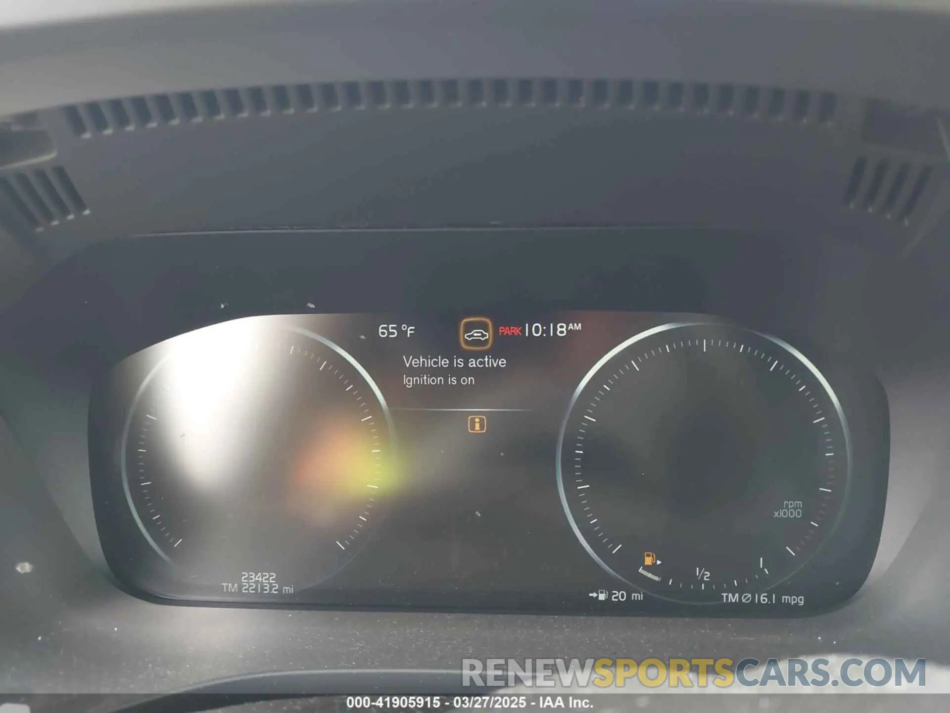 7 fotografías del automóvil dañado YV4102DK6M1828353 VOLVO XC60 2021