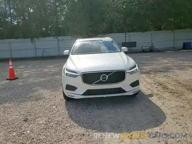 14 fotografías del automóvil dañado YV4102DK9M1770335 VOLVO XC60 2021