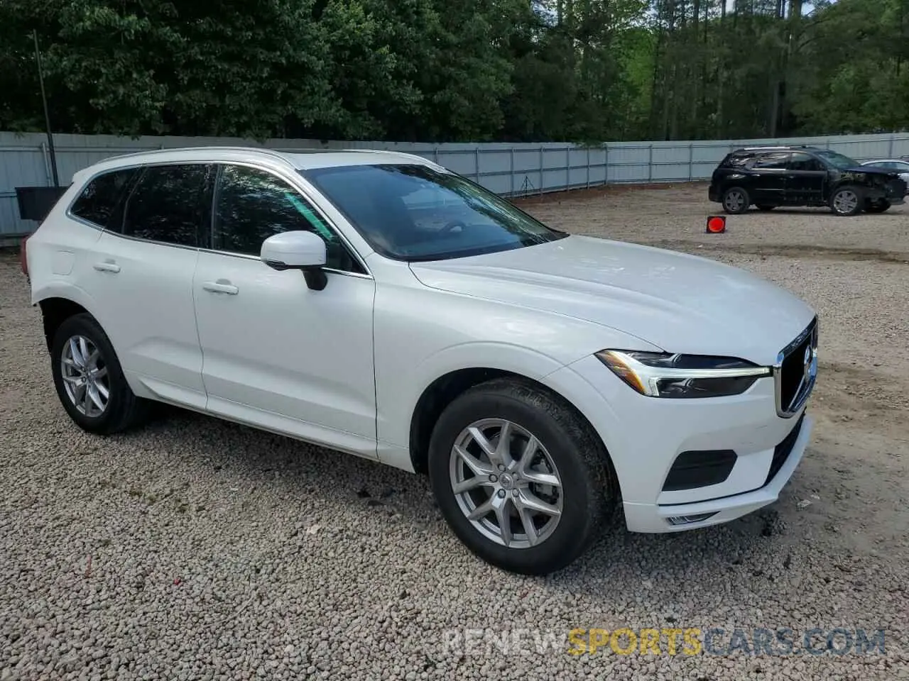 4 fotografías del automóvil dañado YV4102DK9M1770335 VOLVO XC60 2021