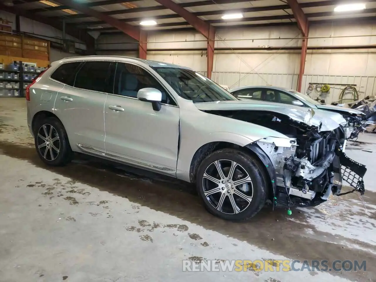 4 fotografías del automóvil dañado YV4102DL1M1883026 VOLVO XC60 2021