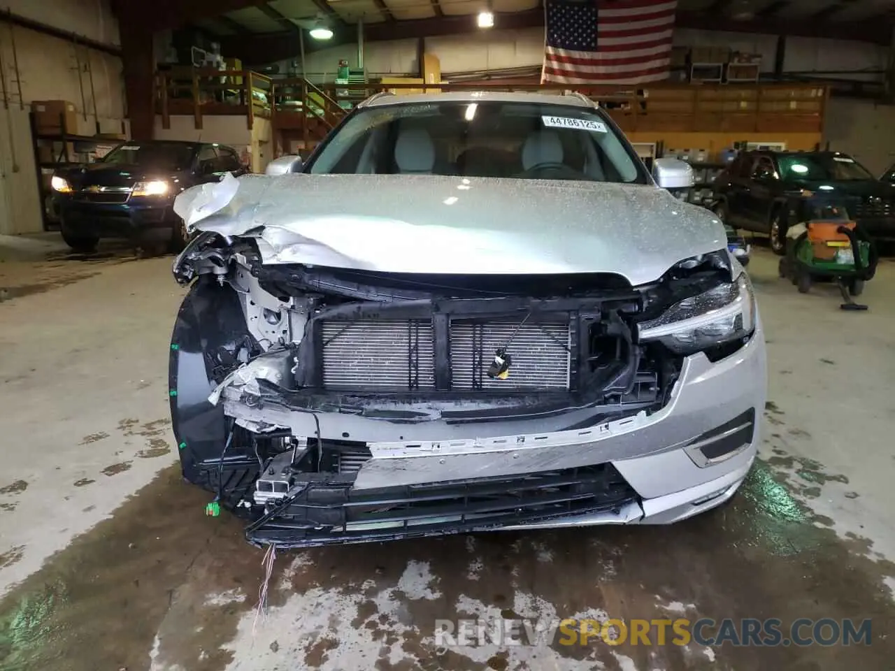 5 fotografías del automóvil dañado YV4102DL1M1883026 VOLVO XC60 2021