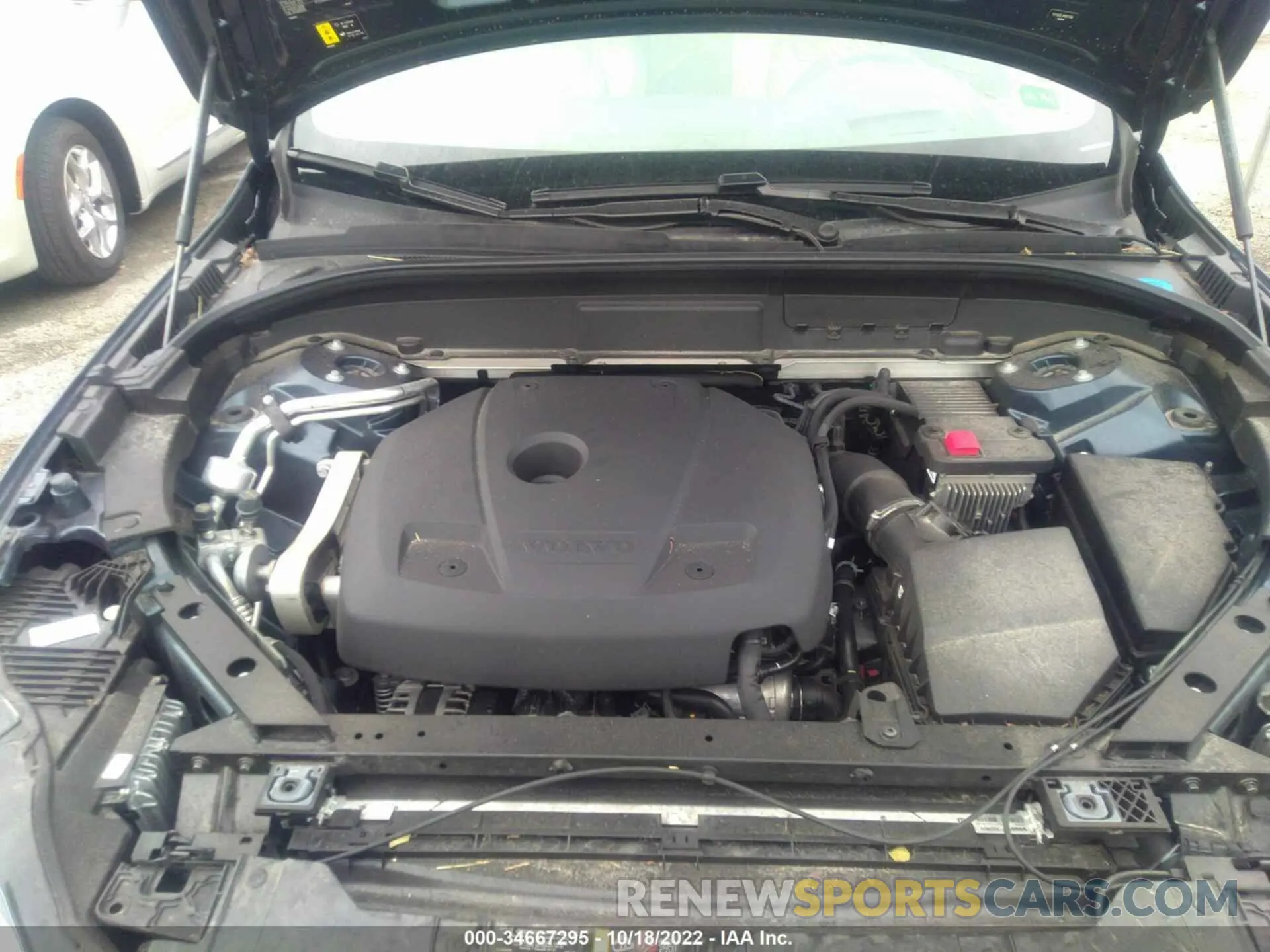 10 fotografías del automóvil dañado YV4102DL4M1877060 VOLVO XC60 2021