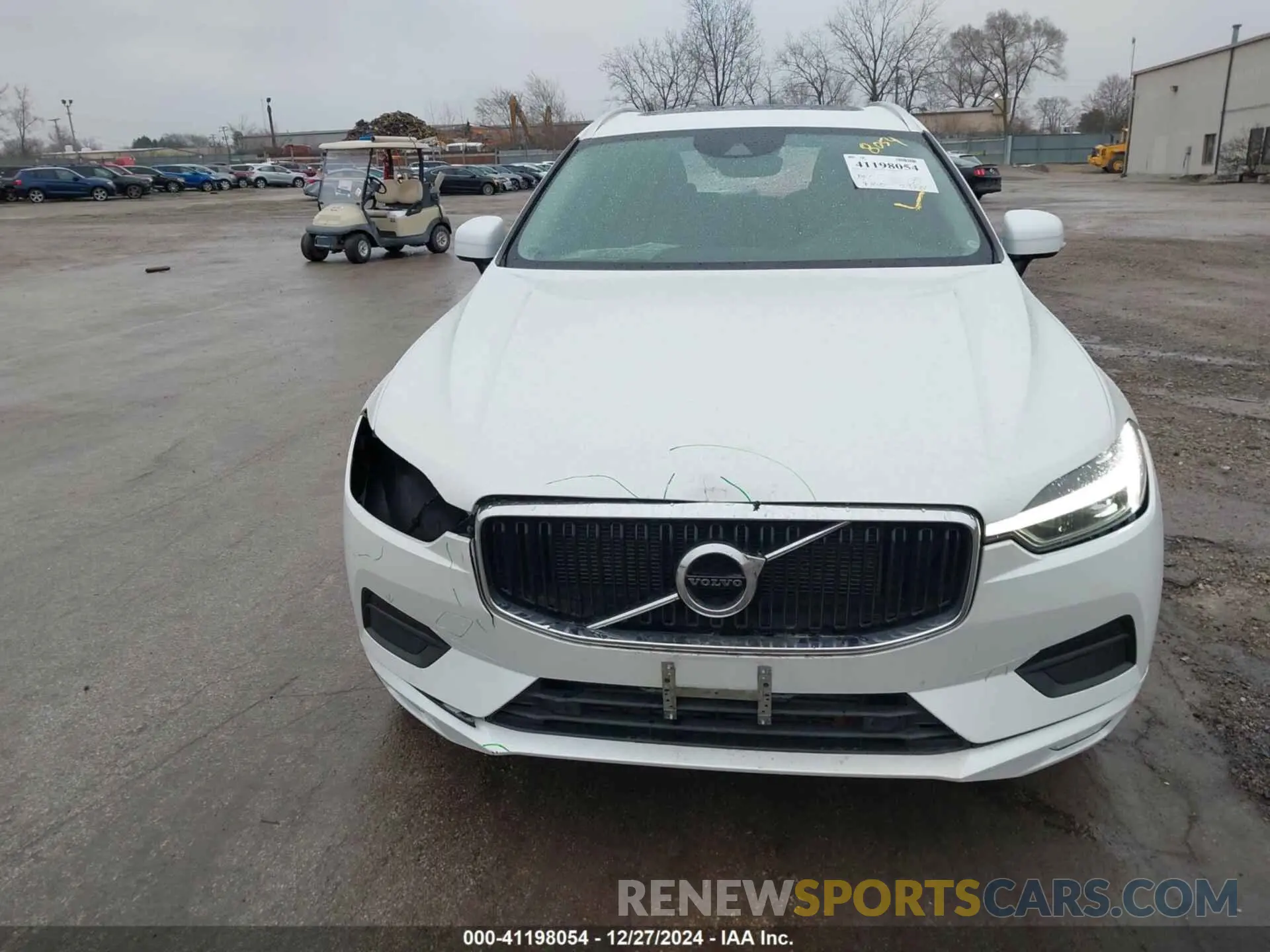 12 fotografías del automóvil dañado YV4102RK1M1804549 VOLVO XC60 2021