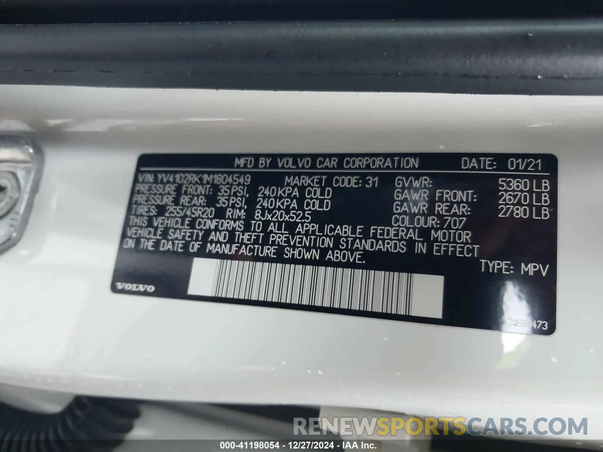 9 fotografías del automóvil dañado YV4102RK1M1804549 VOLVO XC60 2021