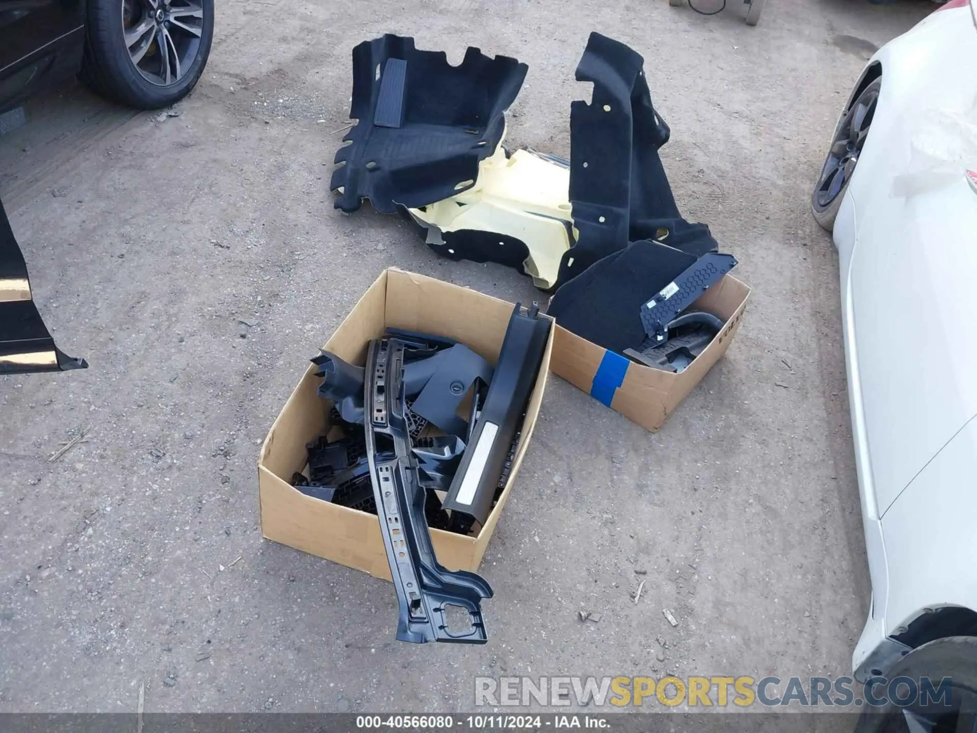 12 fotografías del automóvil dañado YV4102RK1M1810898 VOLVO XC60 2021