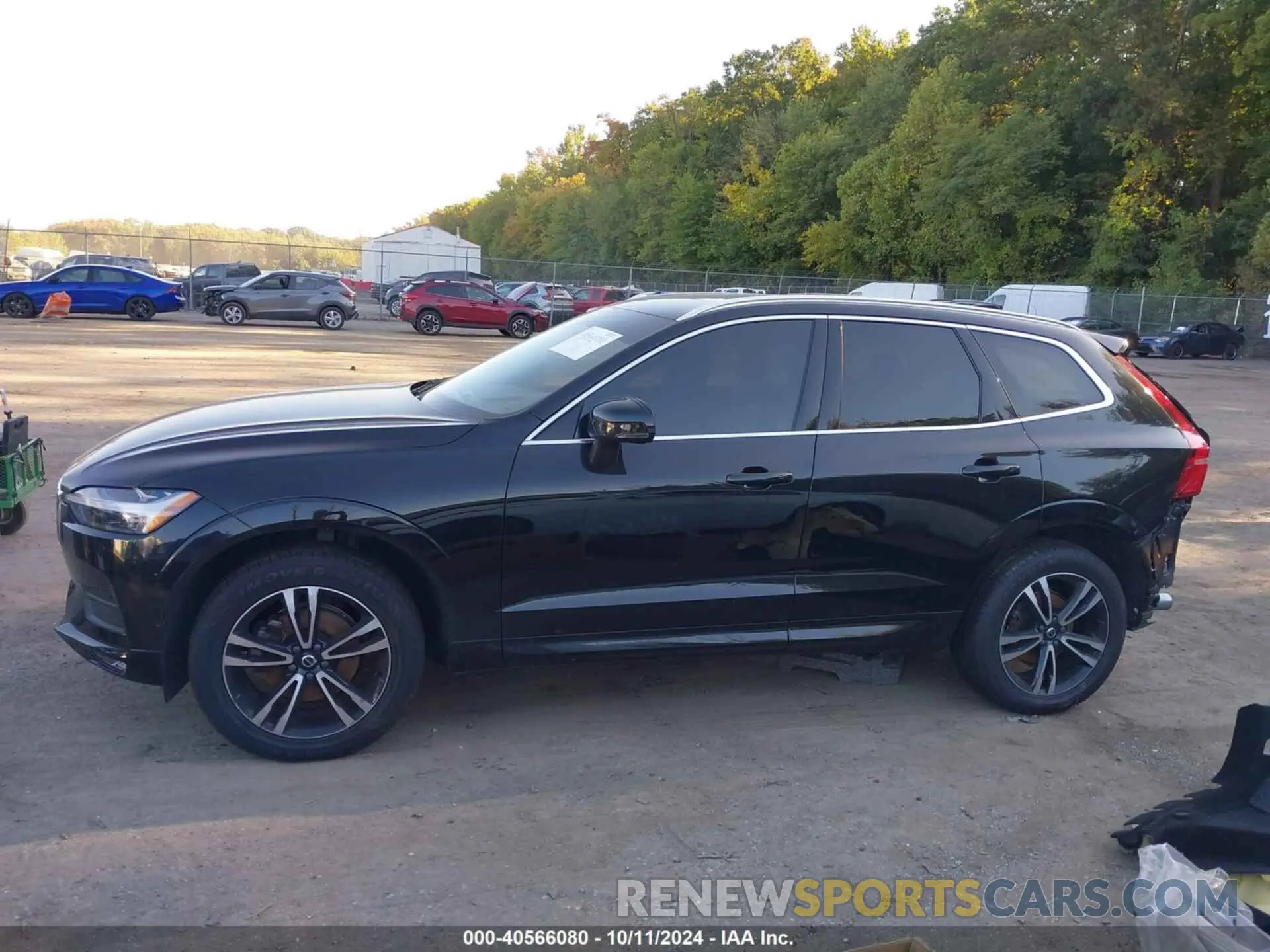 15 fotografías del automóvil dañado YV4102RK1M1810898 VOLVO XC60 2021