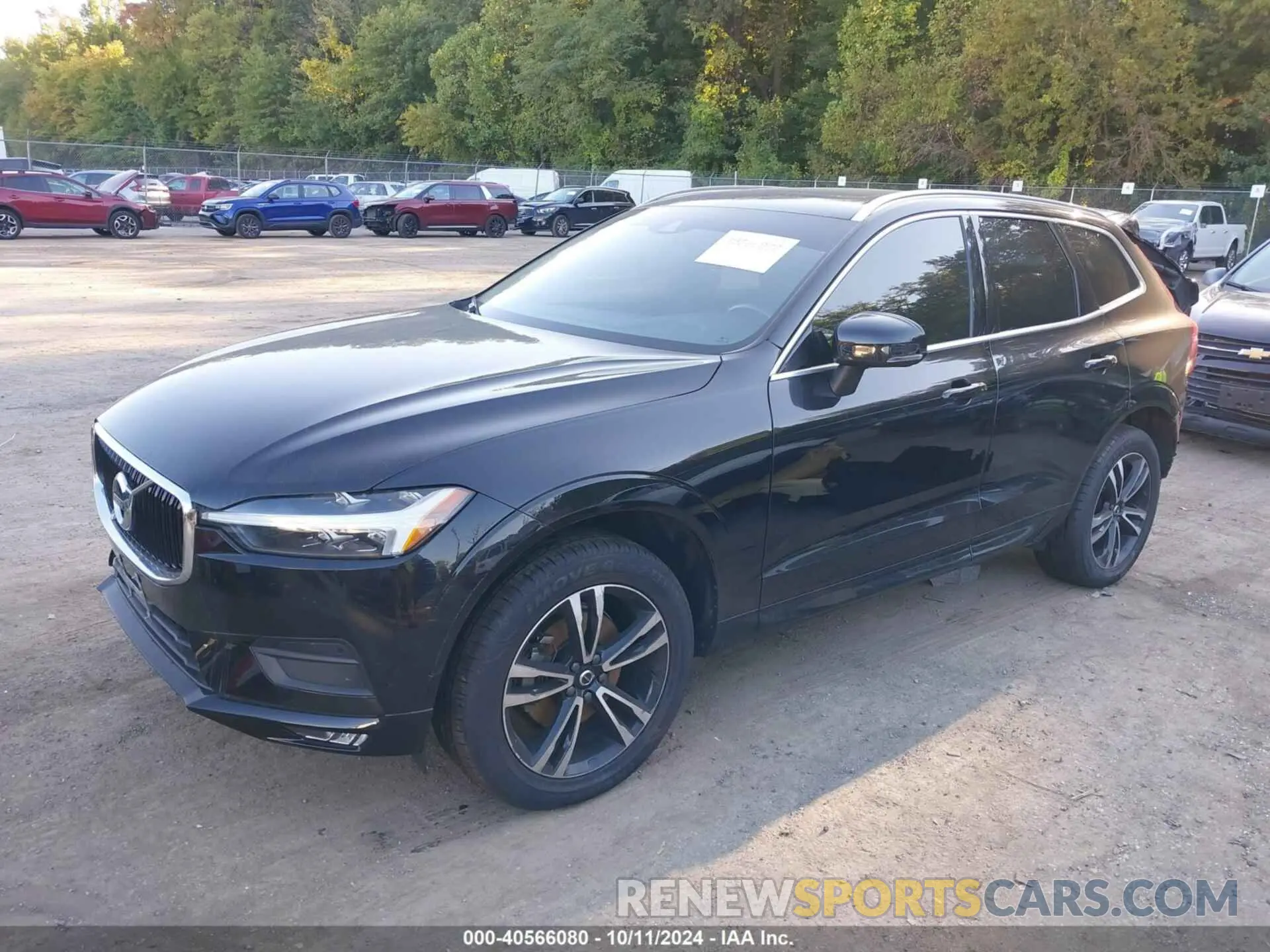 2 fotografías del automóvil dañado YV4102RK1M1810898 VOLVO XC60 2021