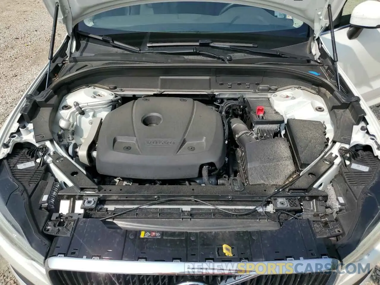 12 fotografías del automóvil dañado YV4102RK3M1809932 VOLVO XC60 2021