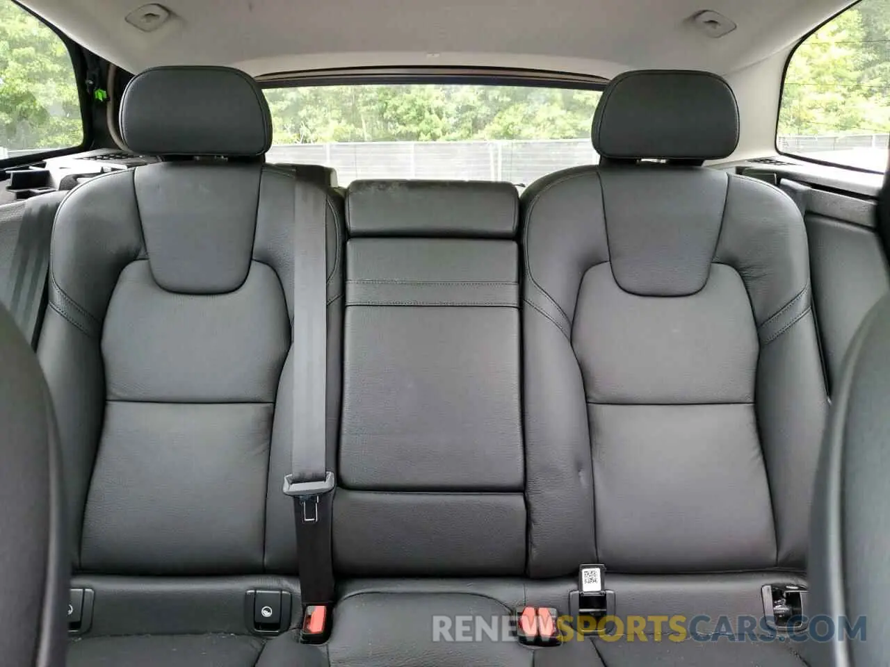 10 fotografías del automóvil dañado YV4102RK4M1740149 VOLVO XC60 2021