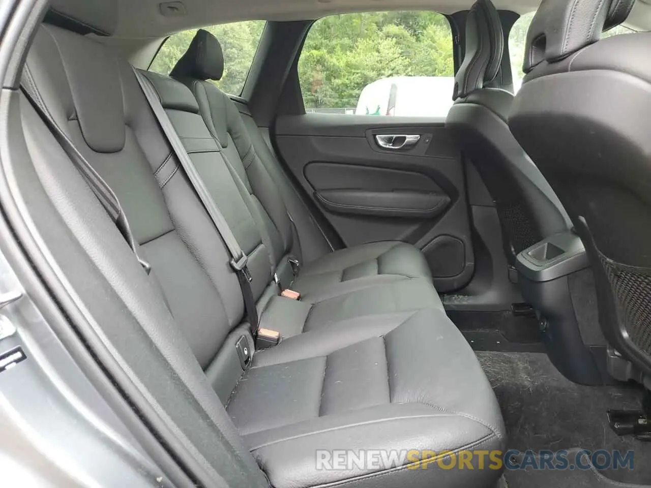 11 fotografías del automóvil dañado YV4102RK4M1740149 VOLVO XC60 2021