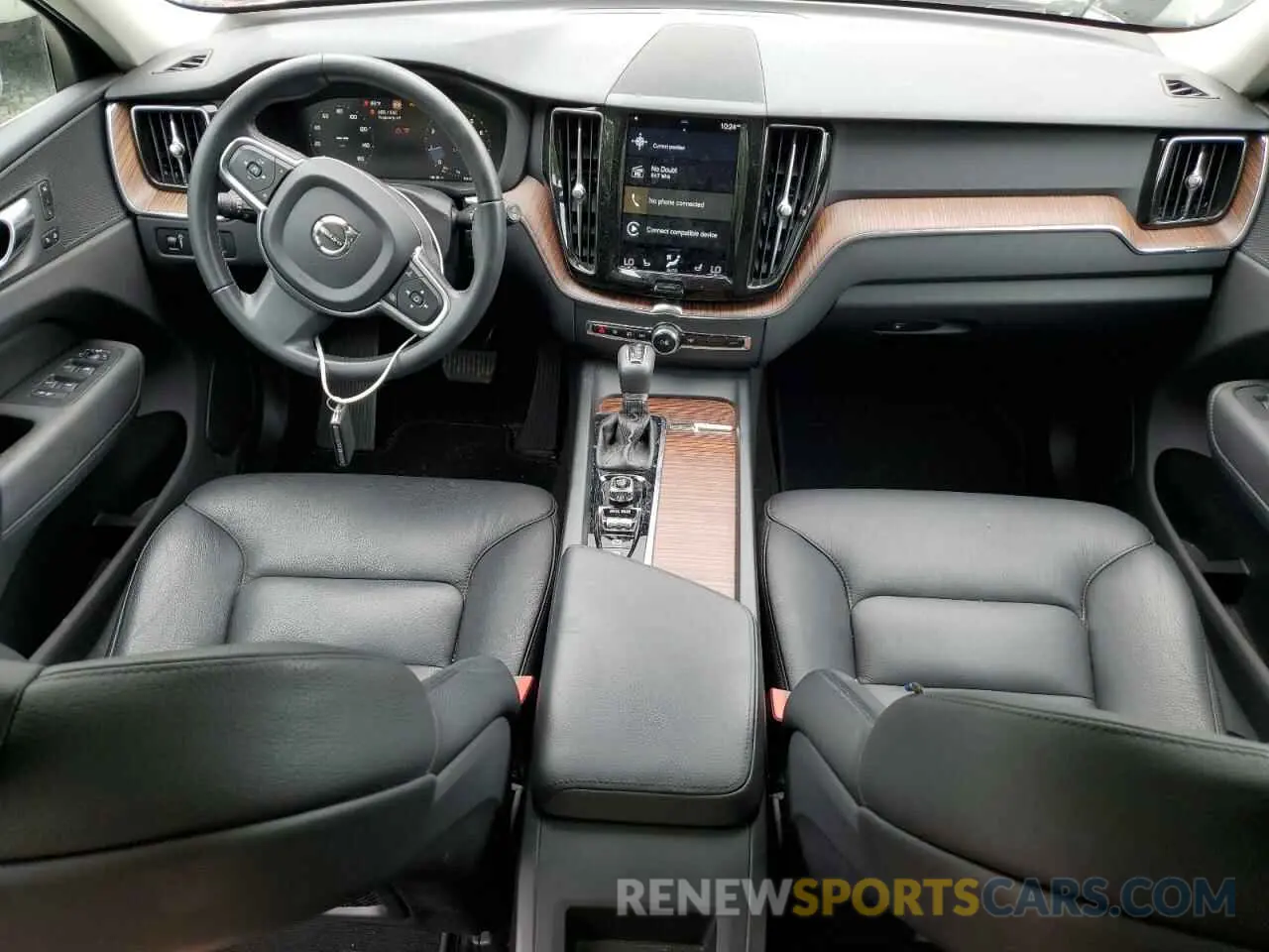 8 fotografías del automóvil dañado YV4102RK4M1740149 VOLVO XC60 2021