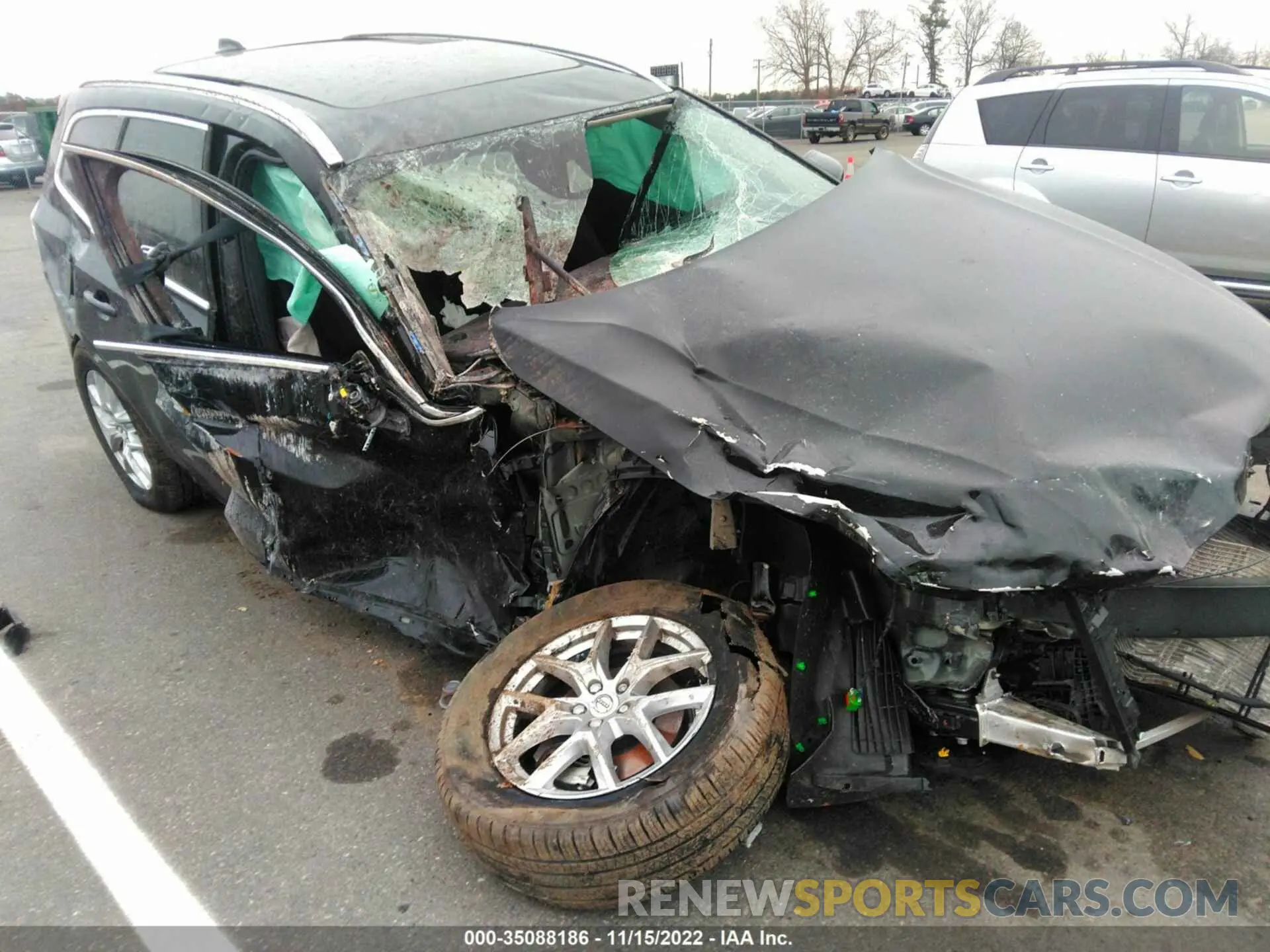 6 fotografías del automóvil dañado YV4102RK5M1850305 VOLVO XC60 2021