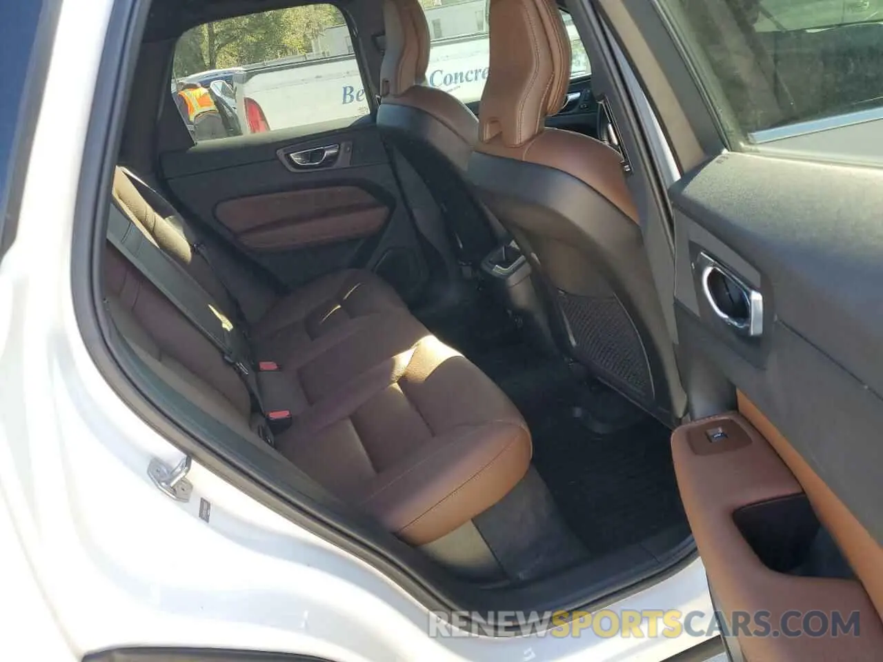 10 fotografías del automóvil dañado YV4102RK5M1860882 VOLVO XC60 2021