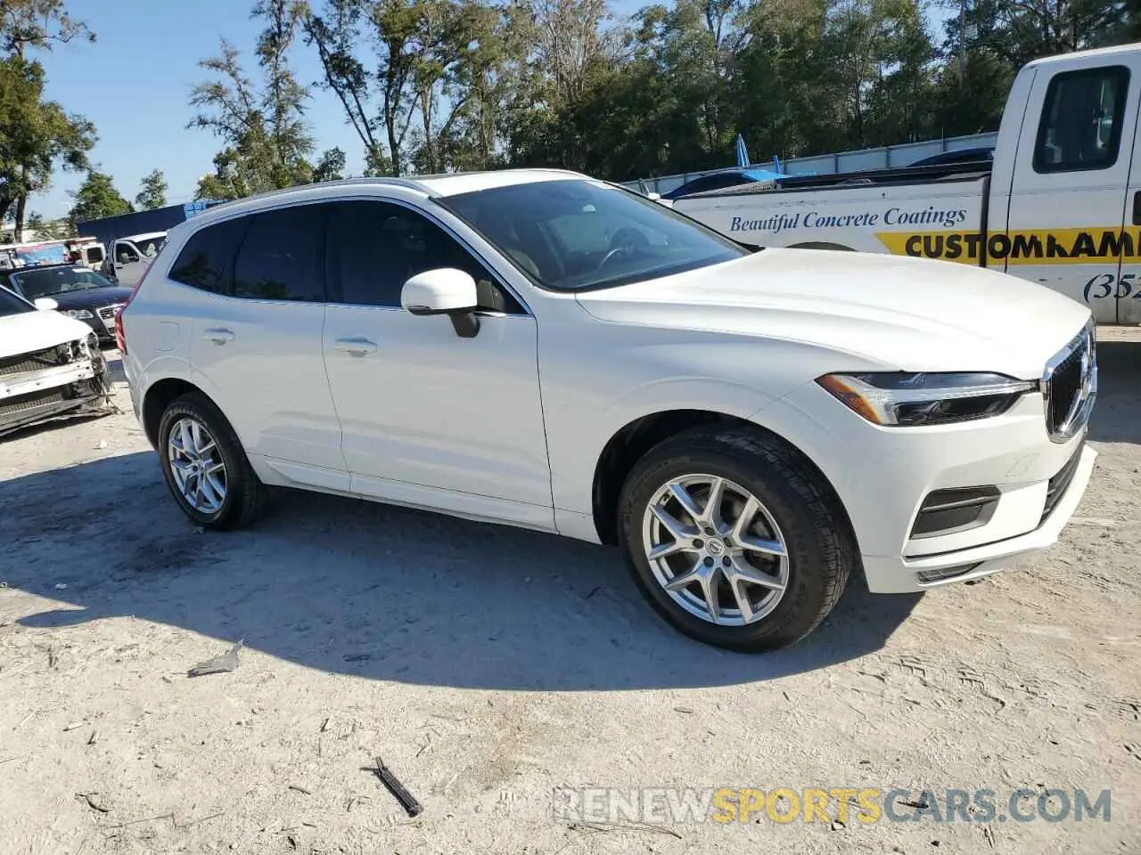 4 fotografías del automóvil dañado YV4102RK5M1860882 VOLVO XC60 2021