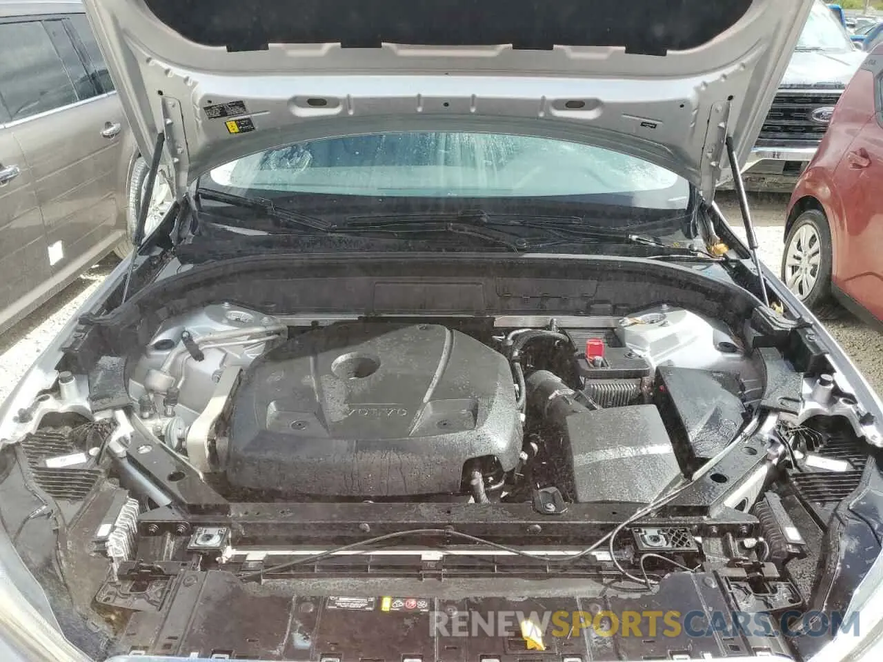 12 fotografías del automóvil dañado YV4102RK7M1875500 VOLVO XC60 2021