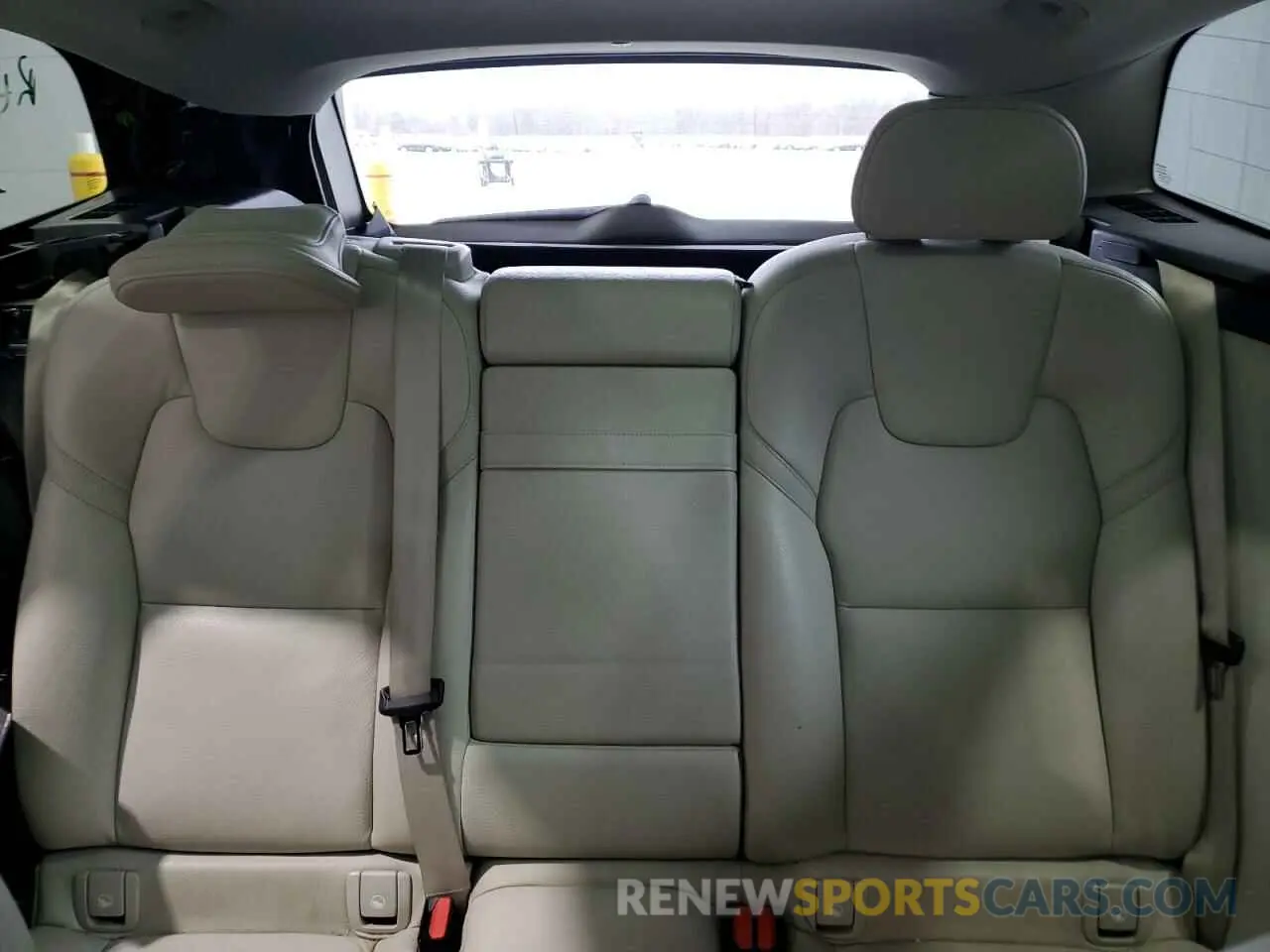 10 fotografías del automóvil dañado YV4102RK9M1684919 VOLVO XC60 2021