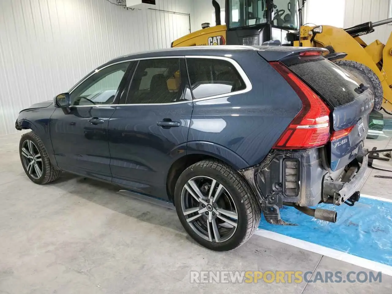 2 fotografías del automóvil dañado YV4102RK9M1684919 VOLVO XC60 2021