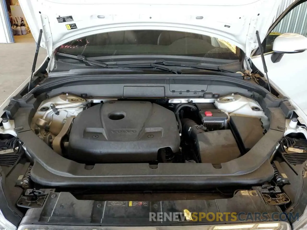 12 fotografías del automóvil dañado YV4102RK9M1741670 VOLVO XC60 2021