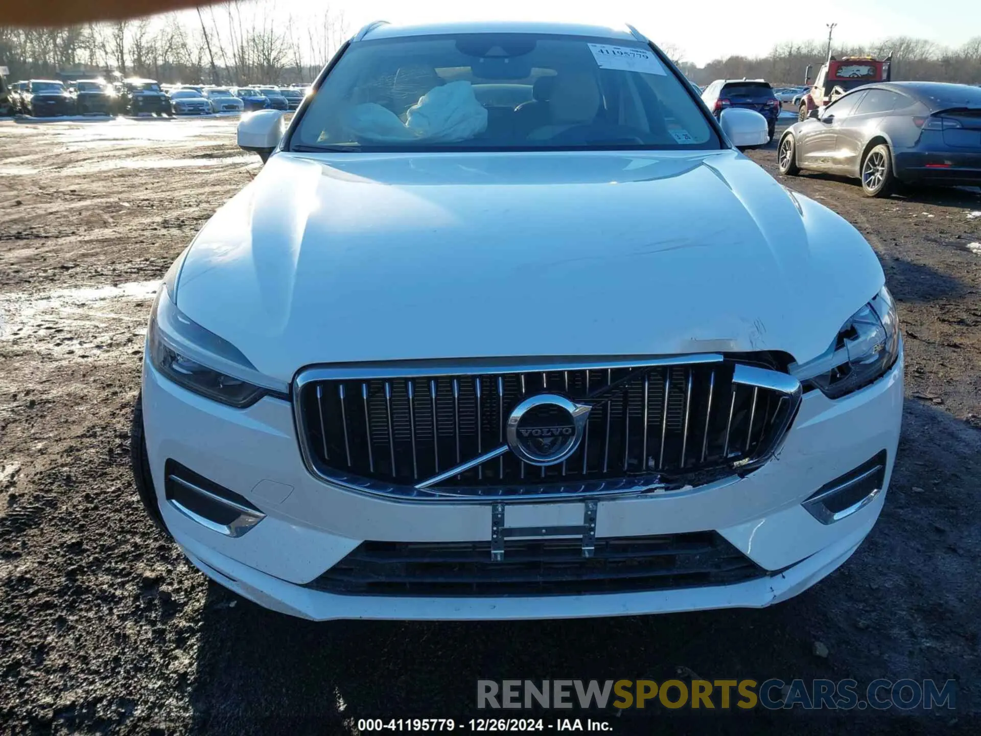 19 fotografías del automóvil dañado YV4102RL1M1821540 VOLVO XC60 2021