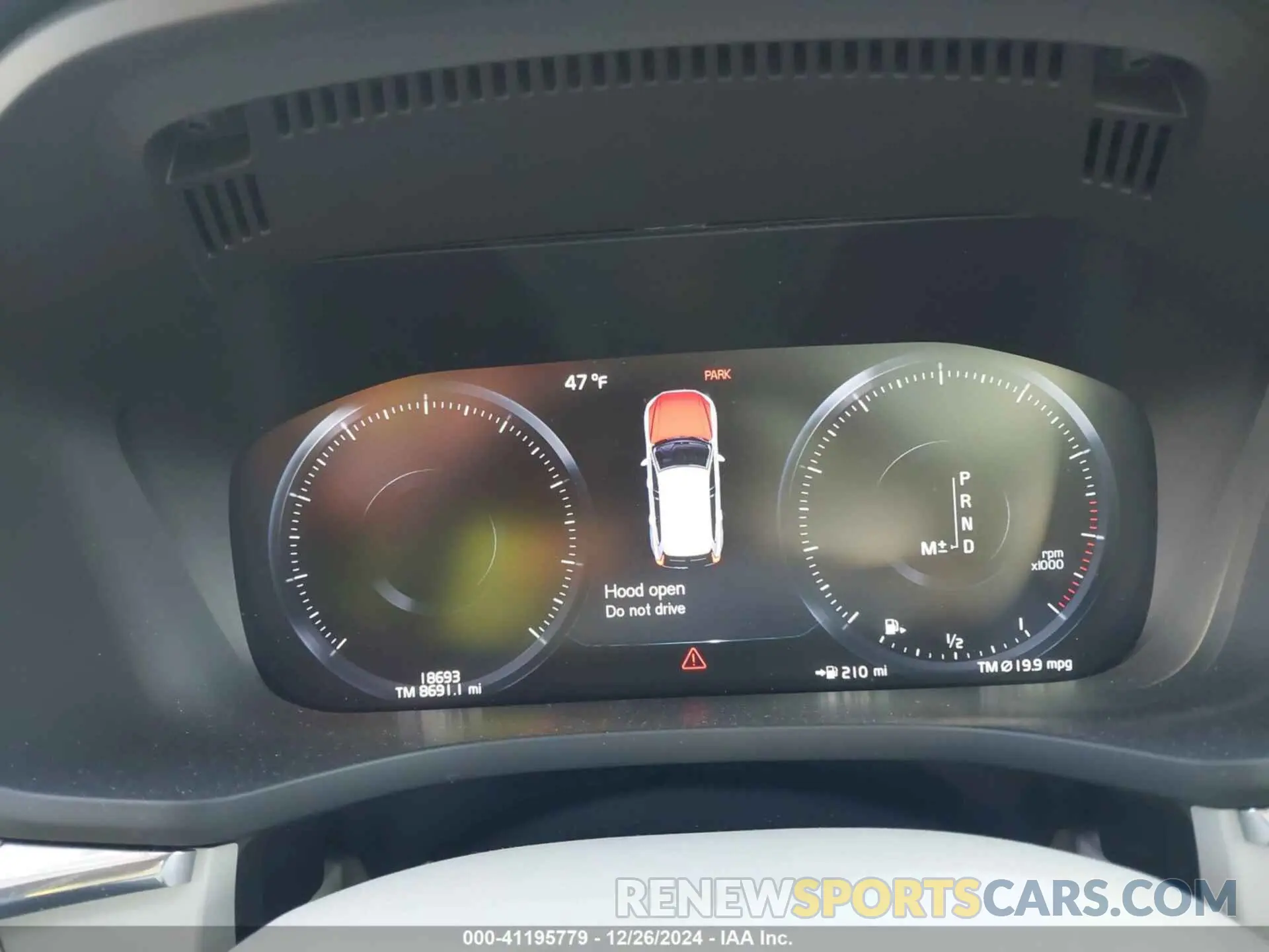 7 fotografías del automóvil dañado YV4102RL1M1821540 VOLVO XC60 2021
