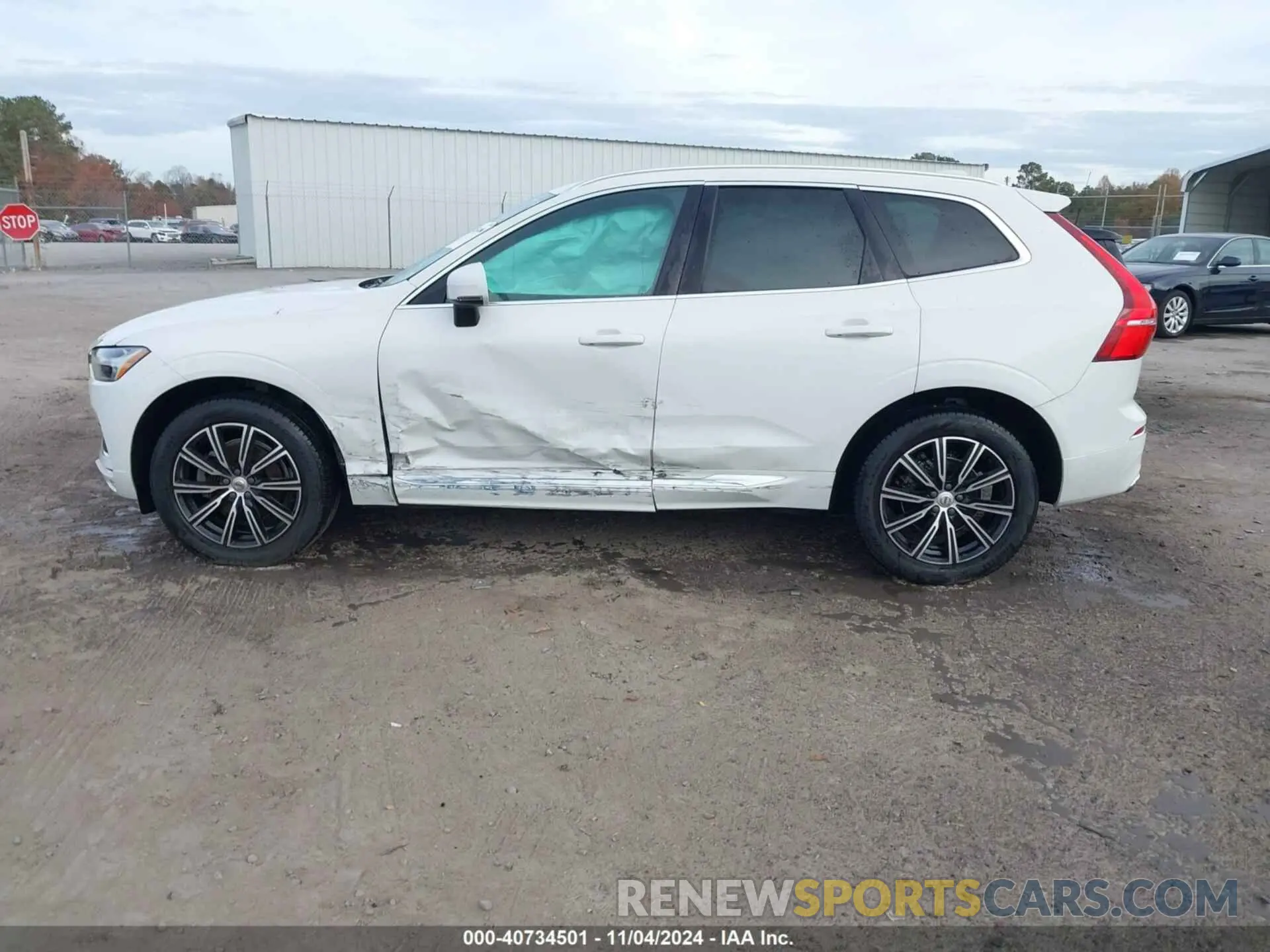 14 fotografías del automóvil dañado YV4102RL3M1845841 VOLVO XC60 2021
