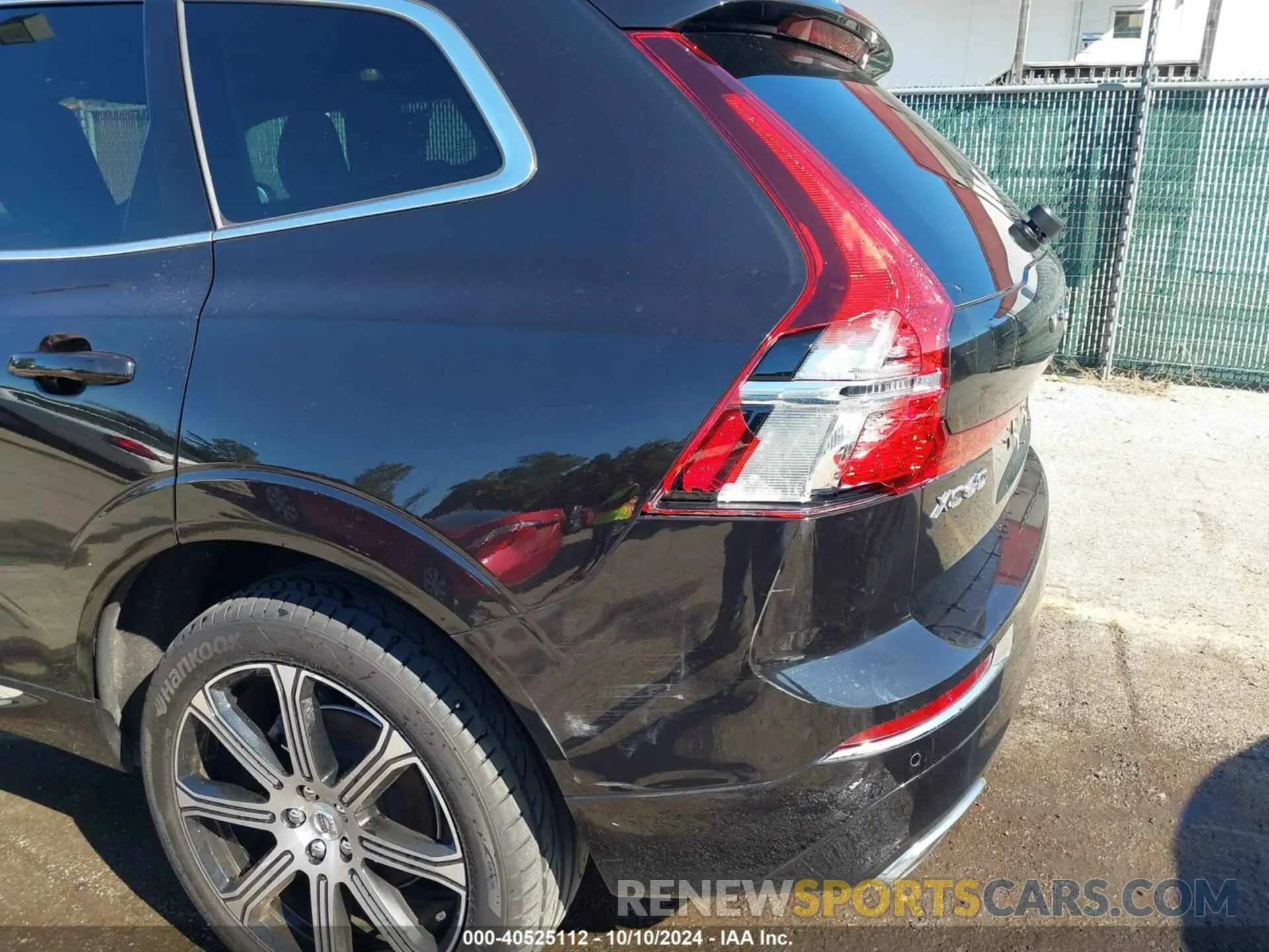 19 fotografías del automóvil dañado YV4102RL6M1749301 VOLVO XC60 2021