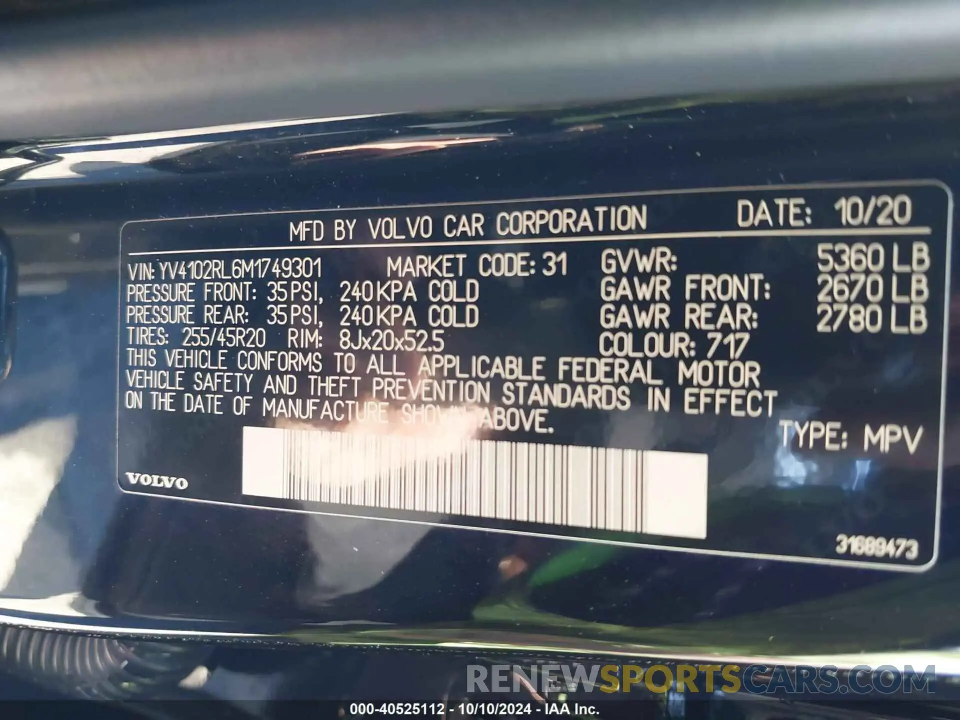 9 fotografías del automóvil dañado YV4102RL6M1749301 VOLVO XC60 2021