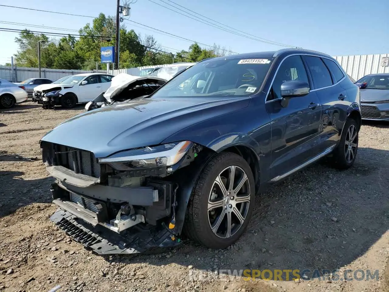 2 fotografías del automóvil dañado YV4102RL6M1803700 VOLVO XC60 2021