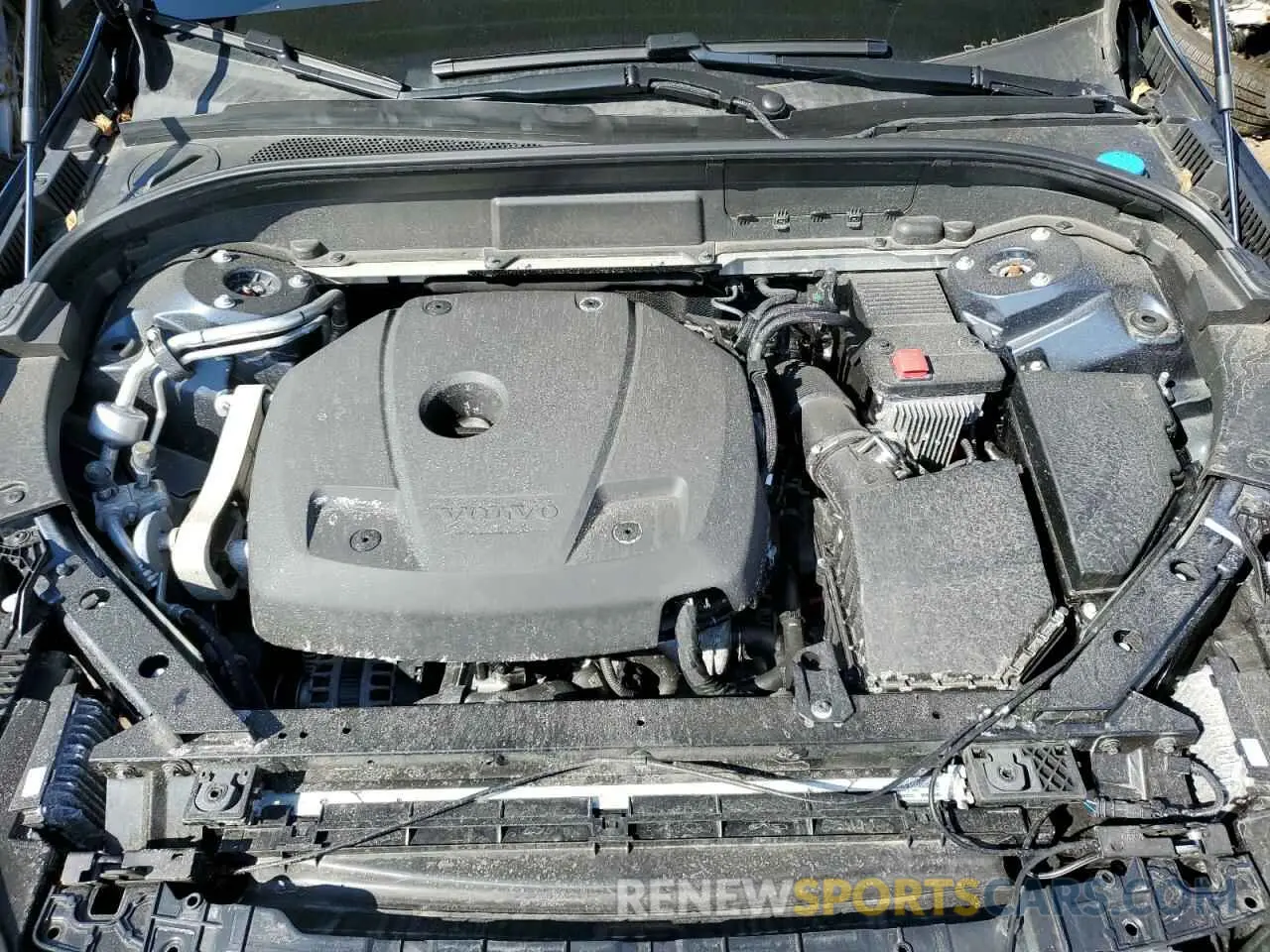 7 fotografías del automóvil dañado YV4102RL6M1803700 VOLVO XC60 2021