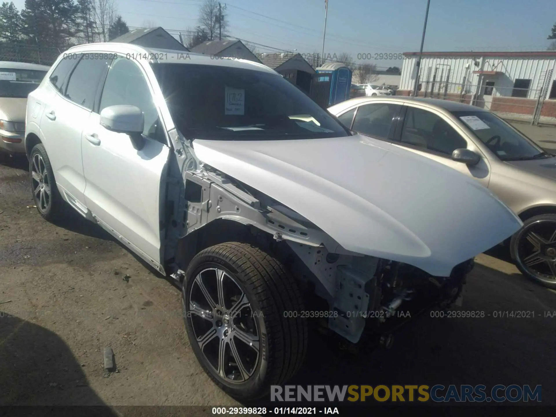6 fotografías del automóvil dañado YV4102RL8M1695211 VOLVO XC60 2021