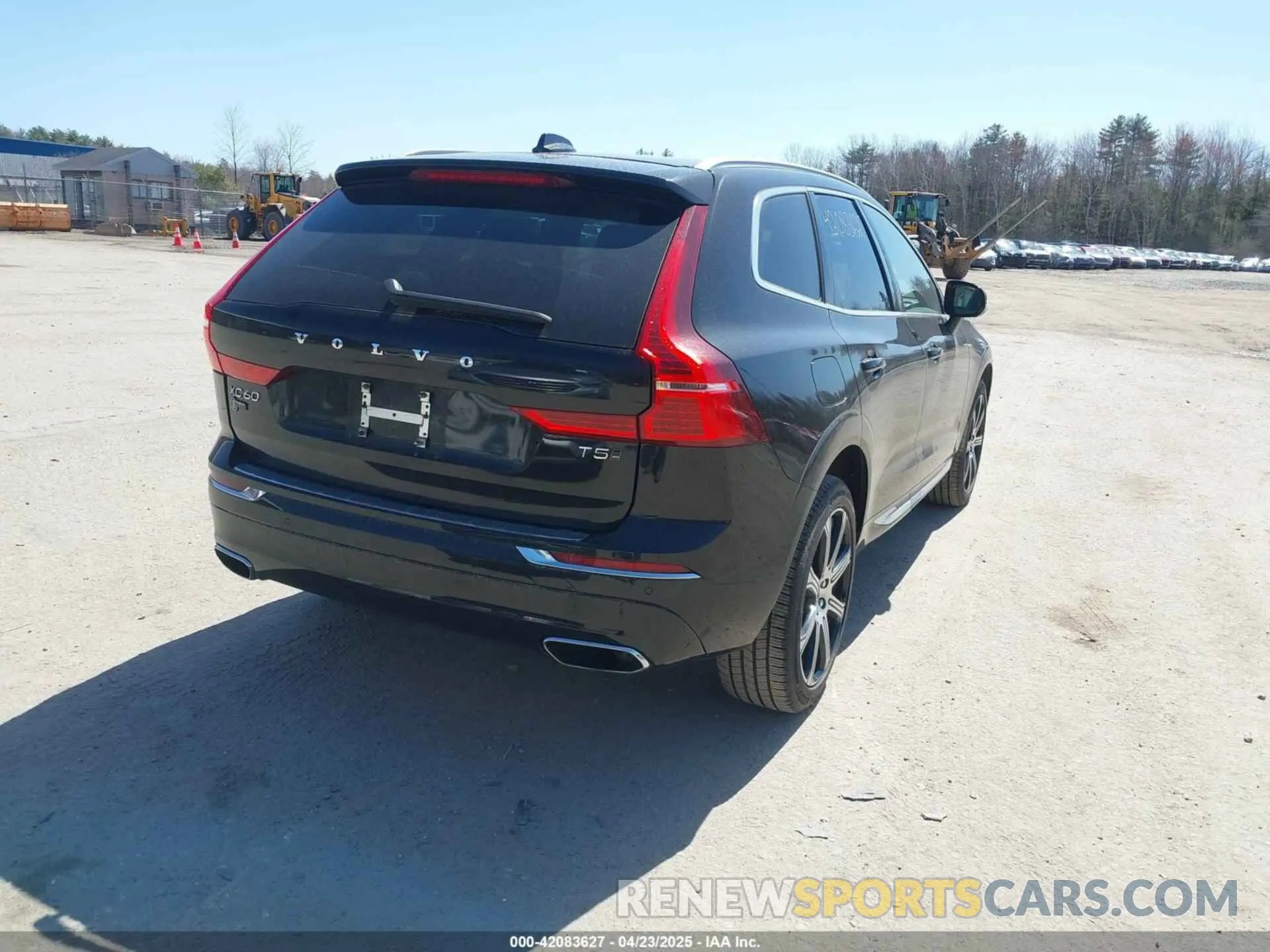 4 fotografías del automóvil dañado YV4102RL9M1829188 VOLVO XC60 2021