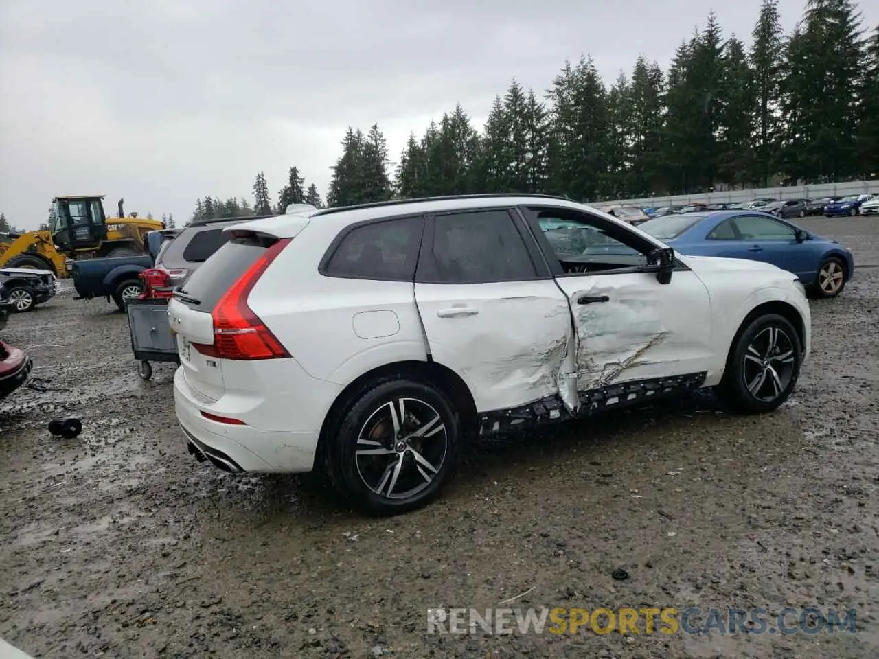 3 fotografías del automóvil dañado YV4102RM3M1744162 VOLVO XC60 2021