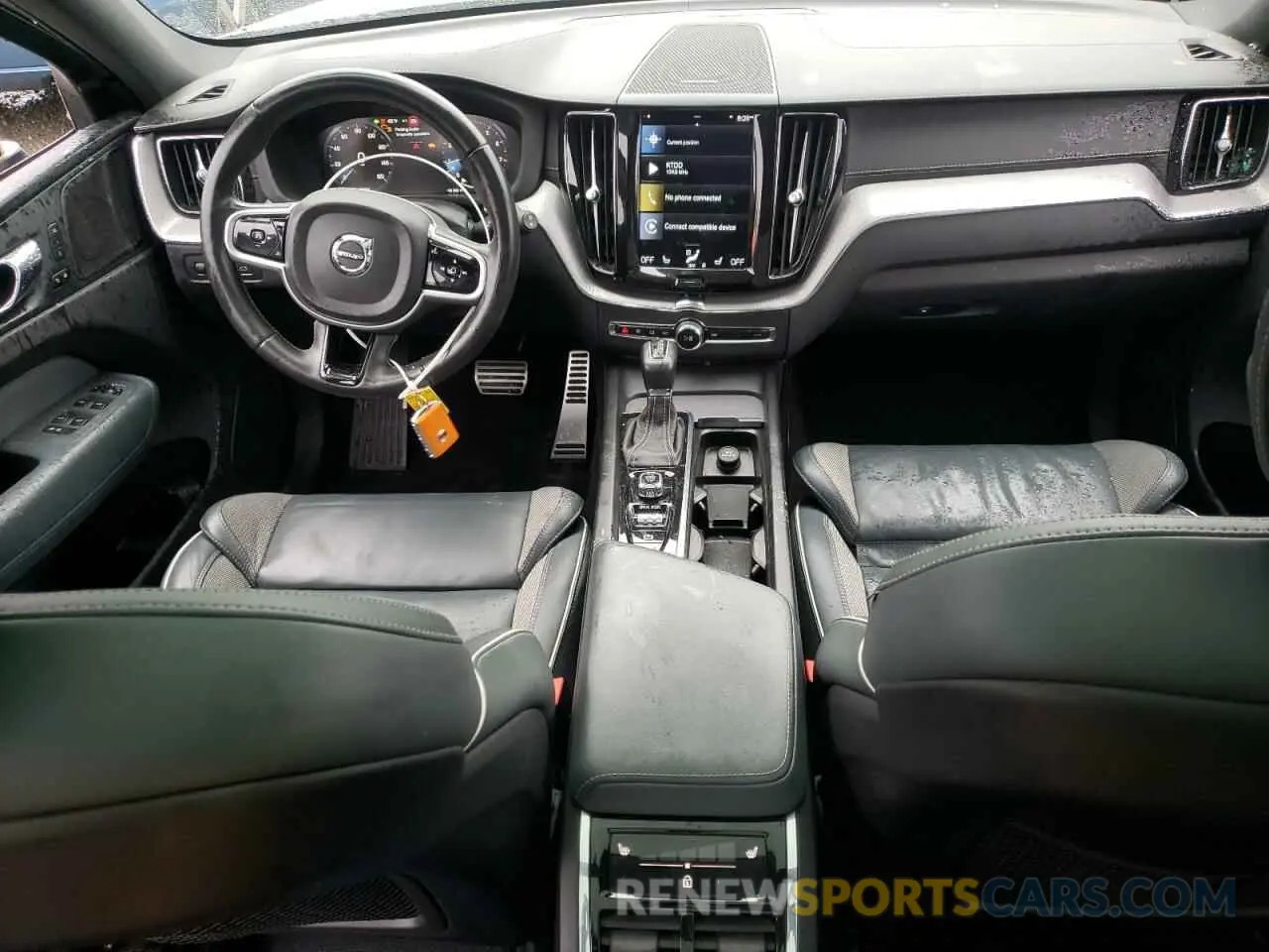 8 fotografías del automóvil dañado YV4102RM3M1744162 VOLVO XC60 2021