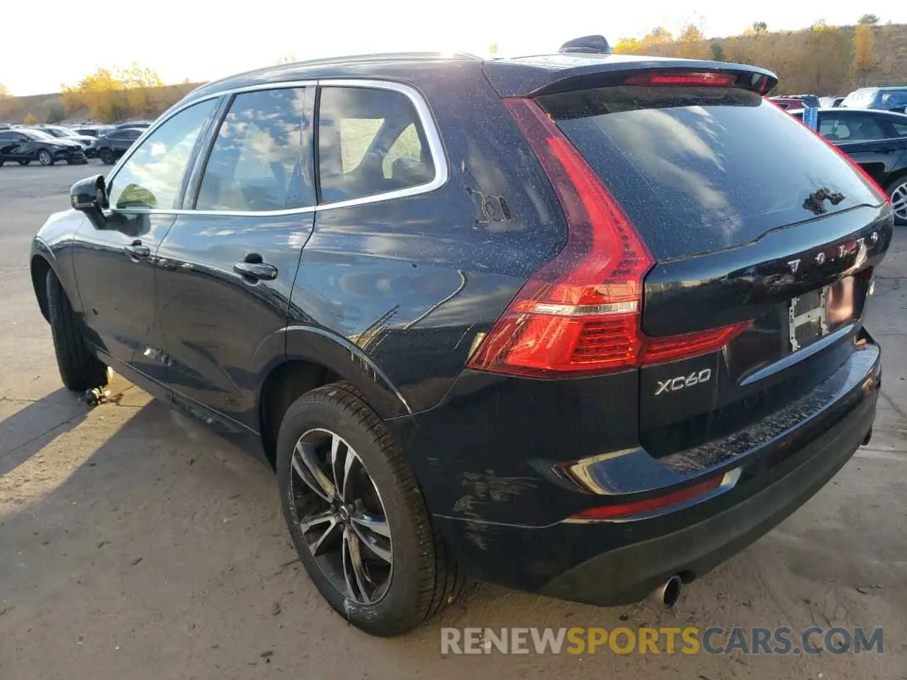 2 fotografías del automóvil dañado YV4A22RK4M1685809 VOLVO XC60 2021