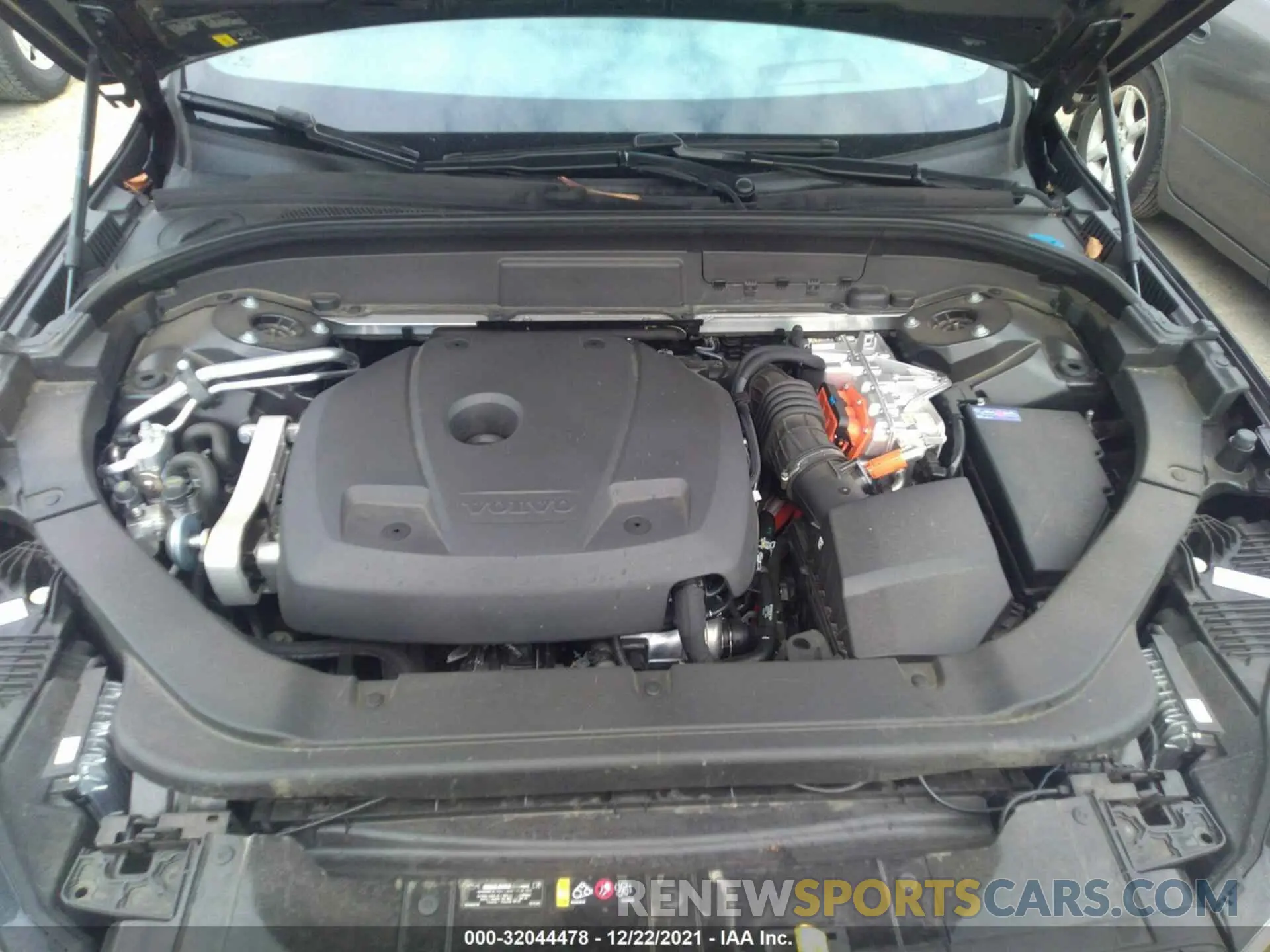 10 fotografías del automóvil dañado YV4BR0DM1M1733814 VOLVO XC60 2021