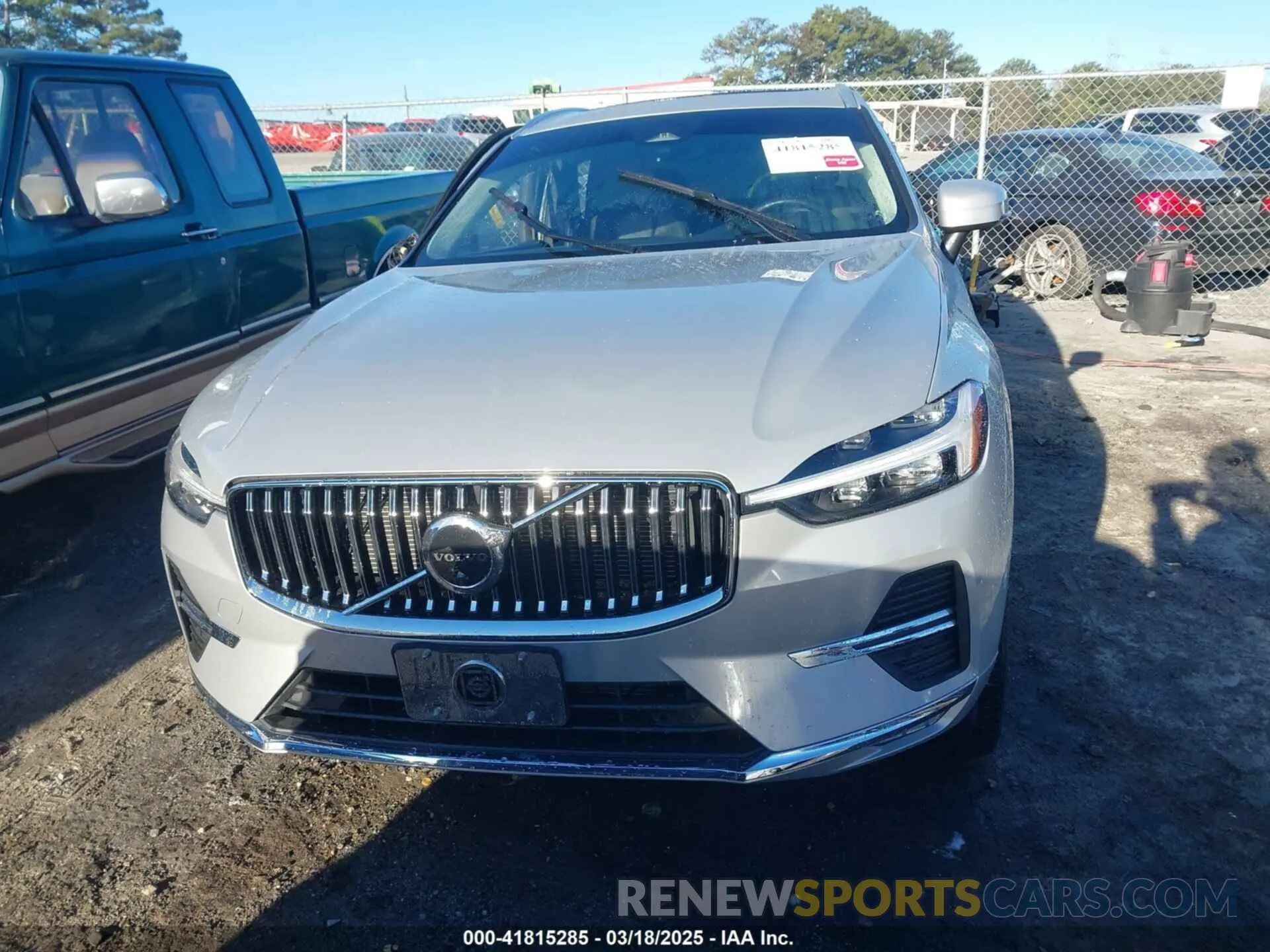 11 fotografías del automóvil dañado YV4062RL7N1087658 VOLVO XC60 2022