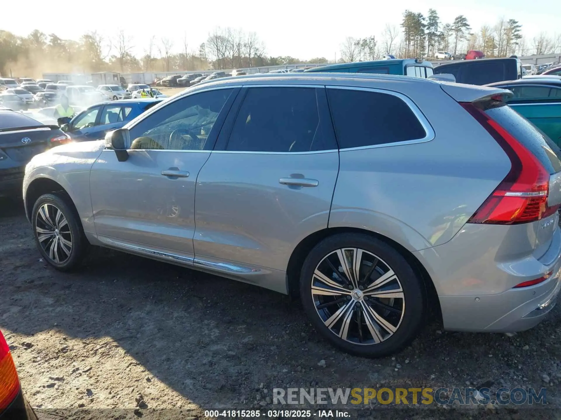 13 fotografías del automóvil dañado YV4062RL7N1087658 VOLVO XC60 2022
