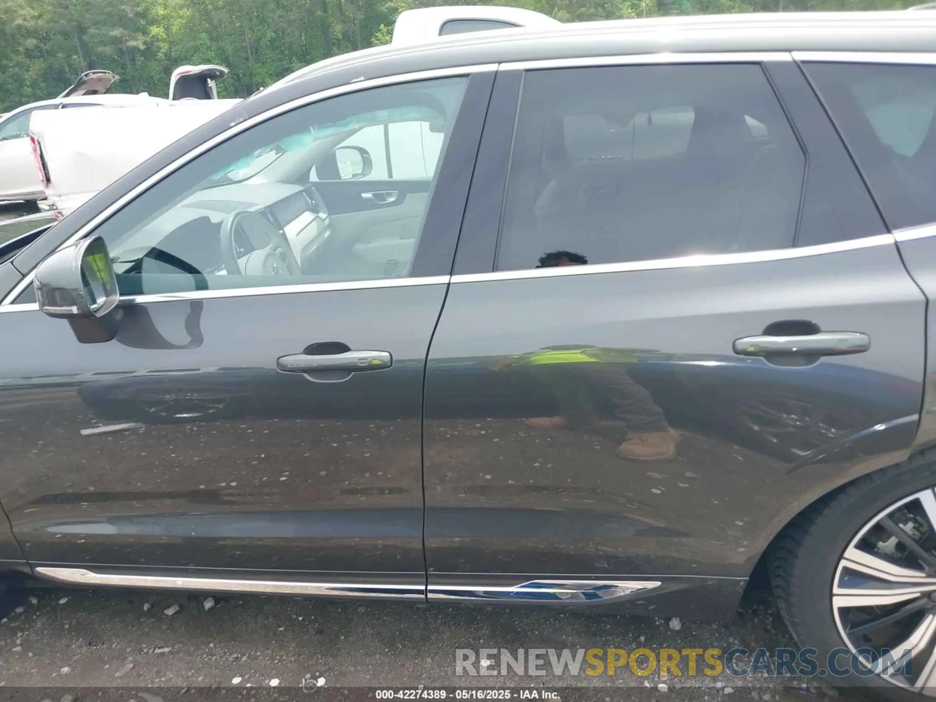 14 fotografías del automóvil dañado YV4062RLXN1087637 VOLVO XC60 2022