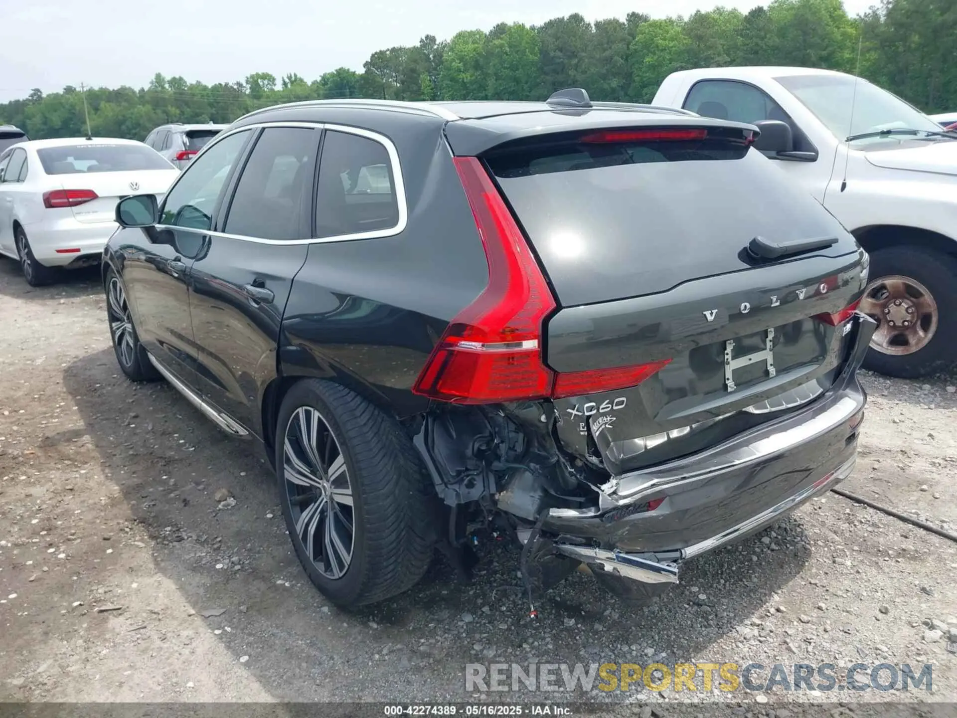 3 fotografías del automóvil dañado YV4062RLXN1087637 VOLVO XC60 2022