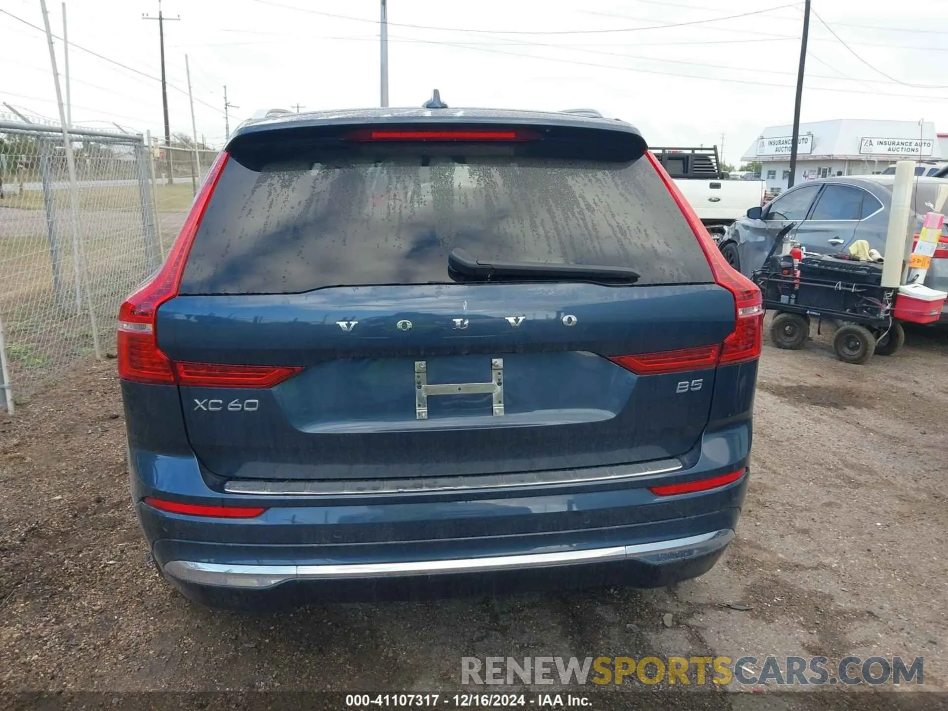 15 fotografías del automóvil dañado YV4L12DL5N1045752 VOLVO XC60 2022