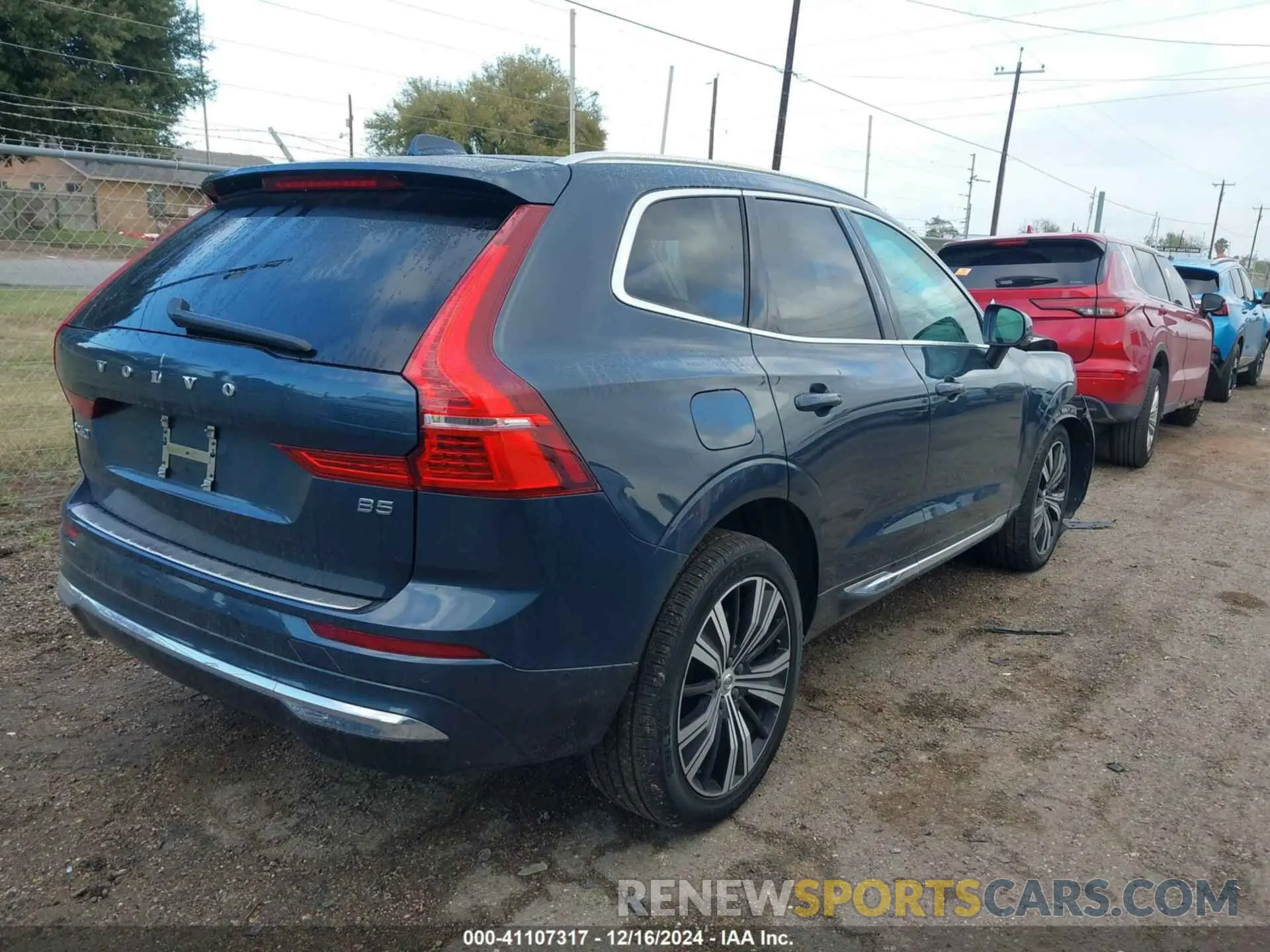 4 fotografías del automóvil dañado YV4L12DL5N1045752 VOLVO XC60 2022